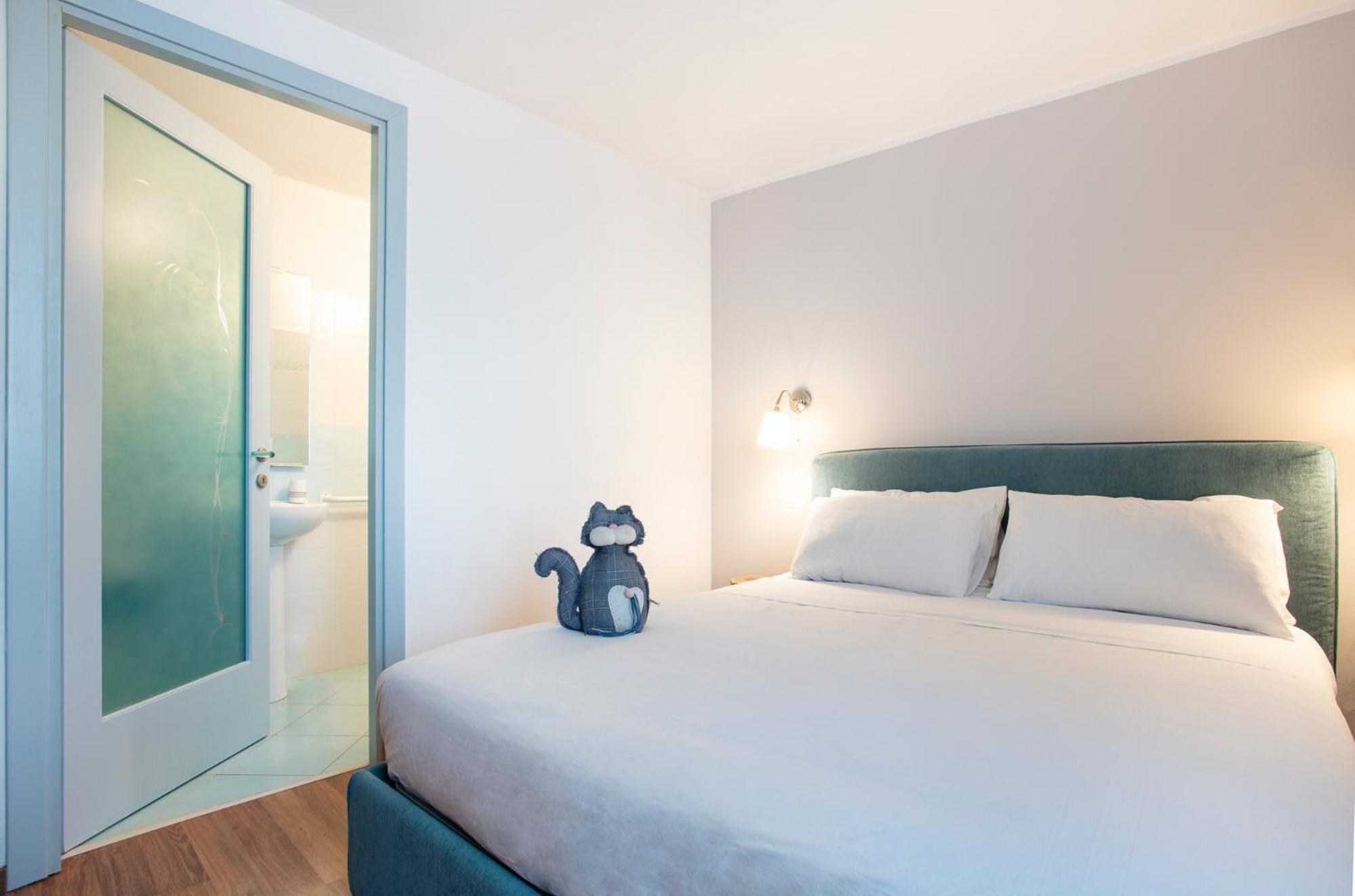Deluxe Room - Photo 1