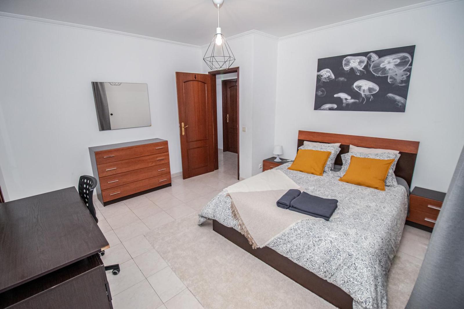 Double Room with Private Bathroom - Photo 8