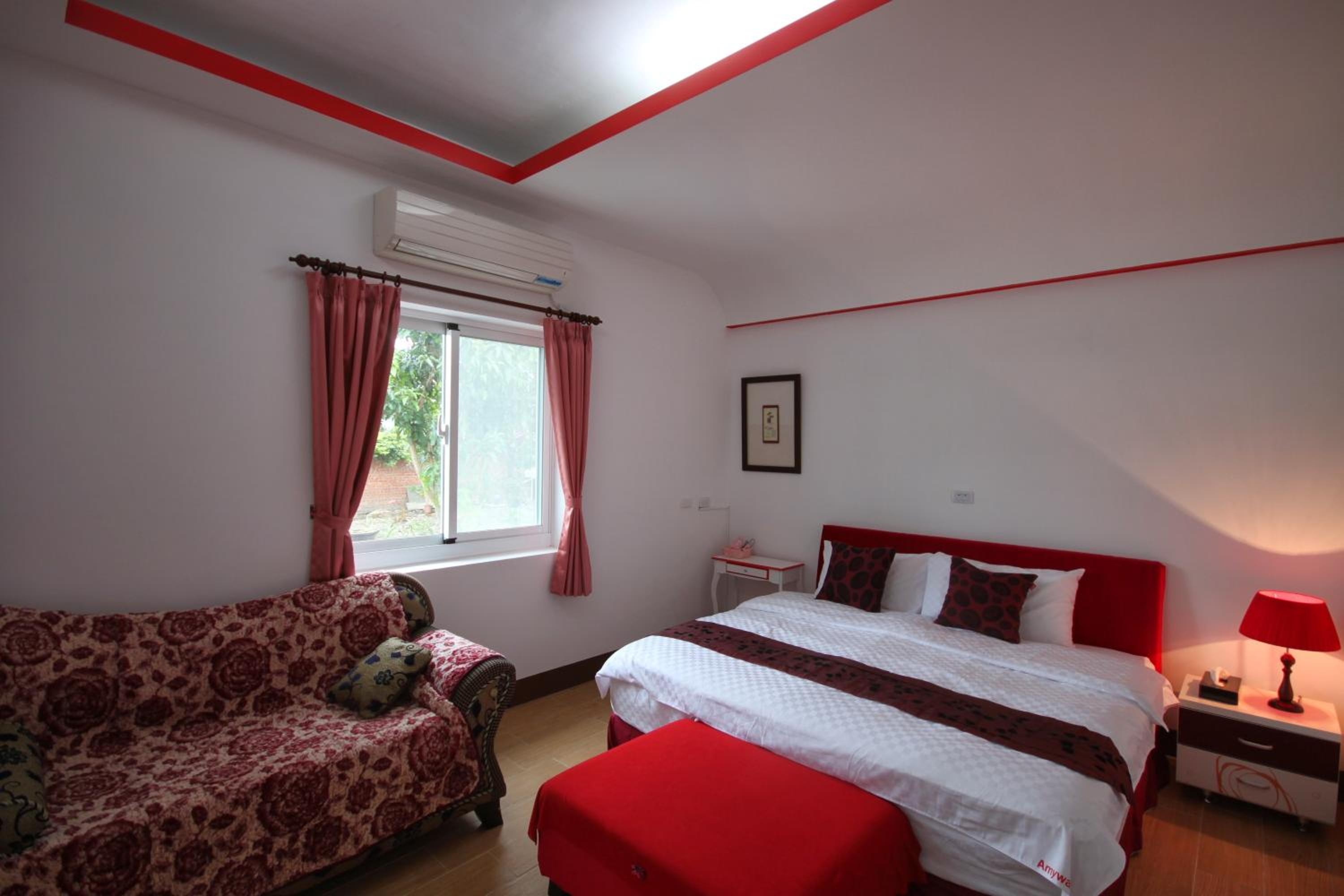 King Room with Garden View photo 2