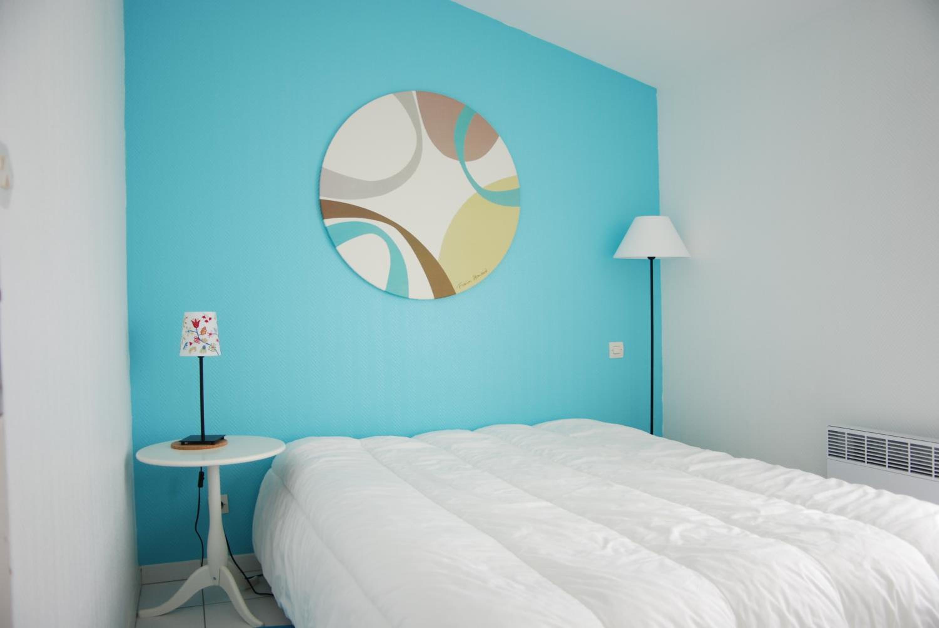 One-Bedroom Apartment (5 Adults) - 29 rue des Rochemarines photo 1