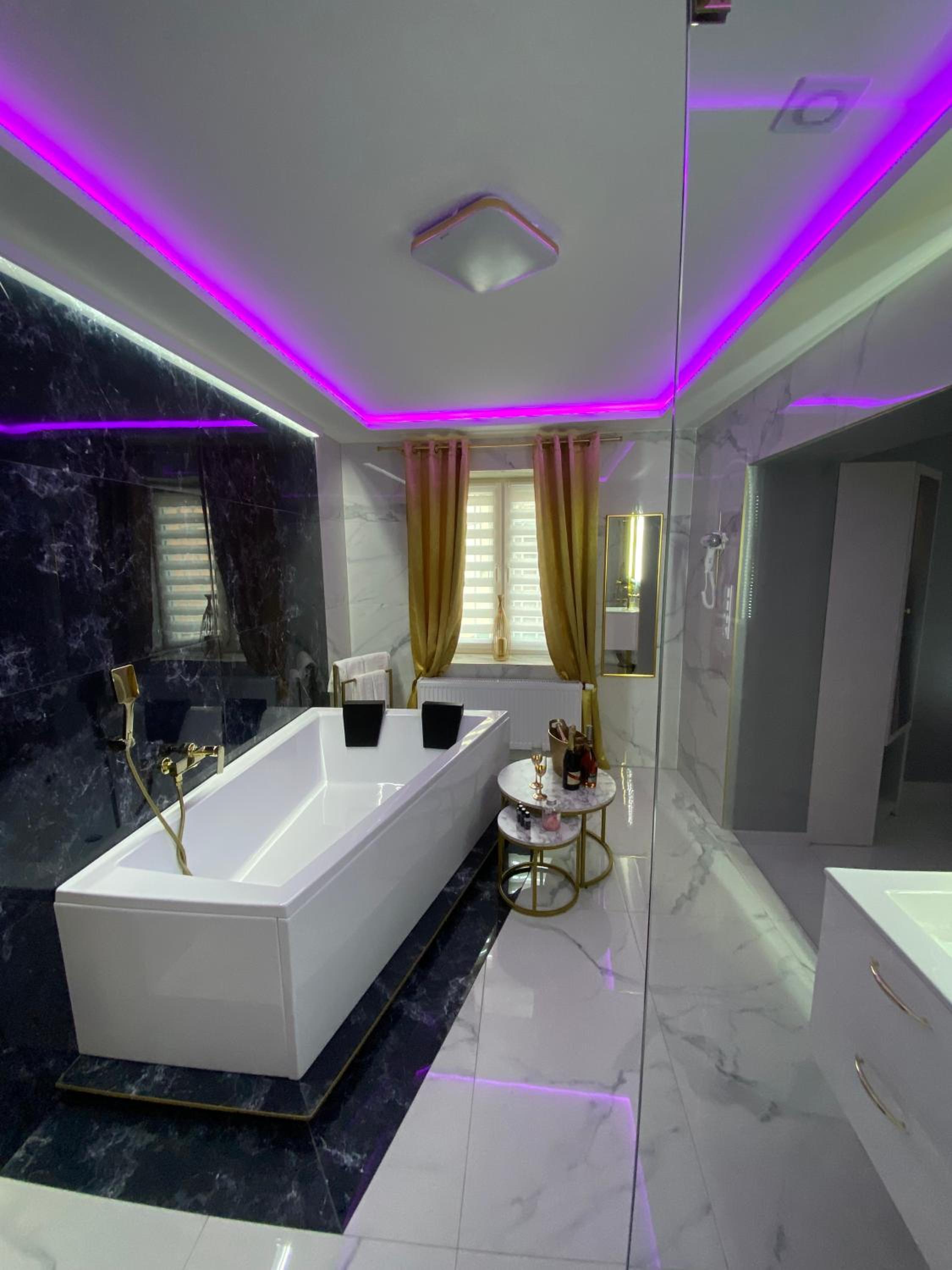 Deluxe Apartment - Photo 4
