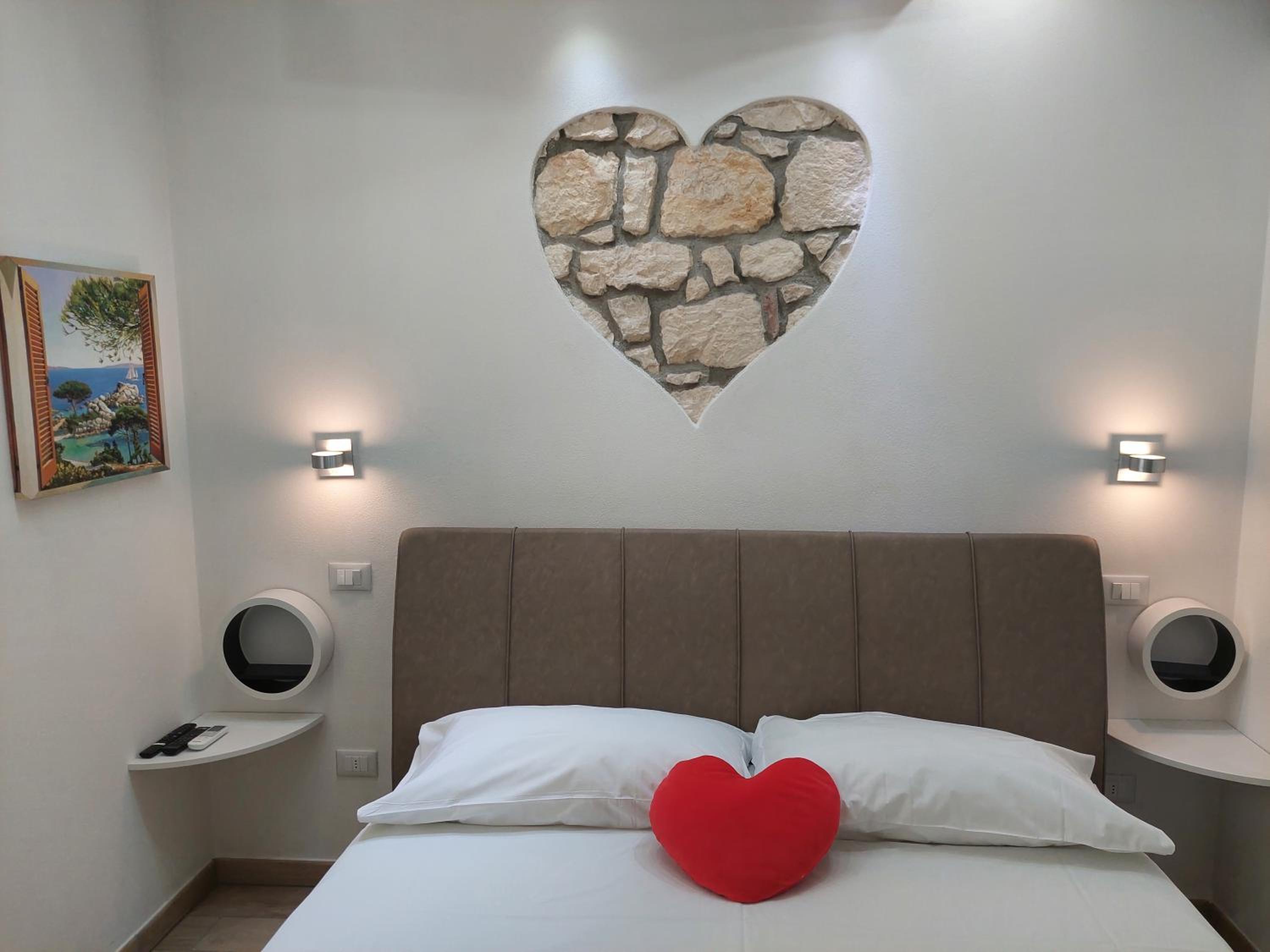 Double Room with Private Bathroom - Photo 6