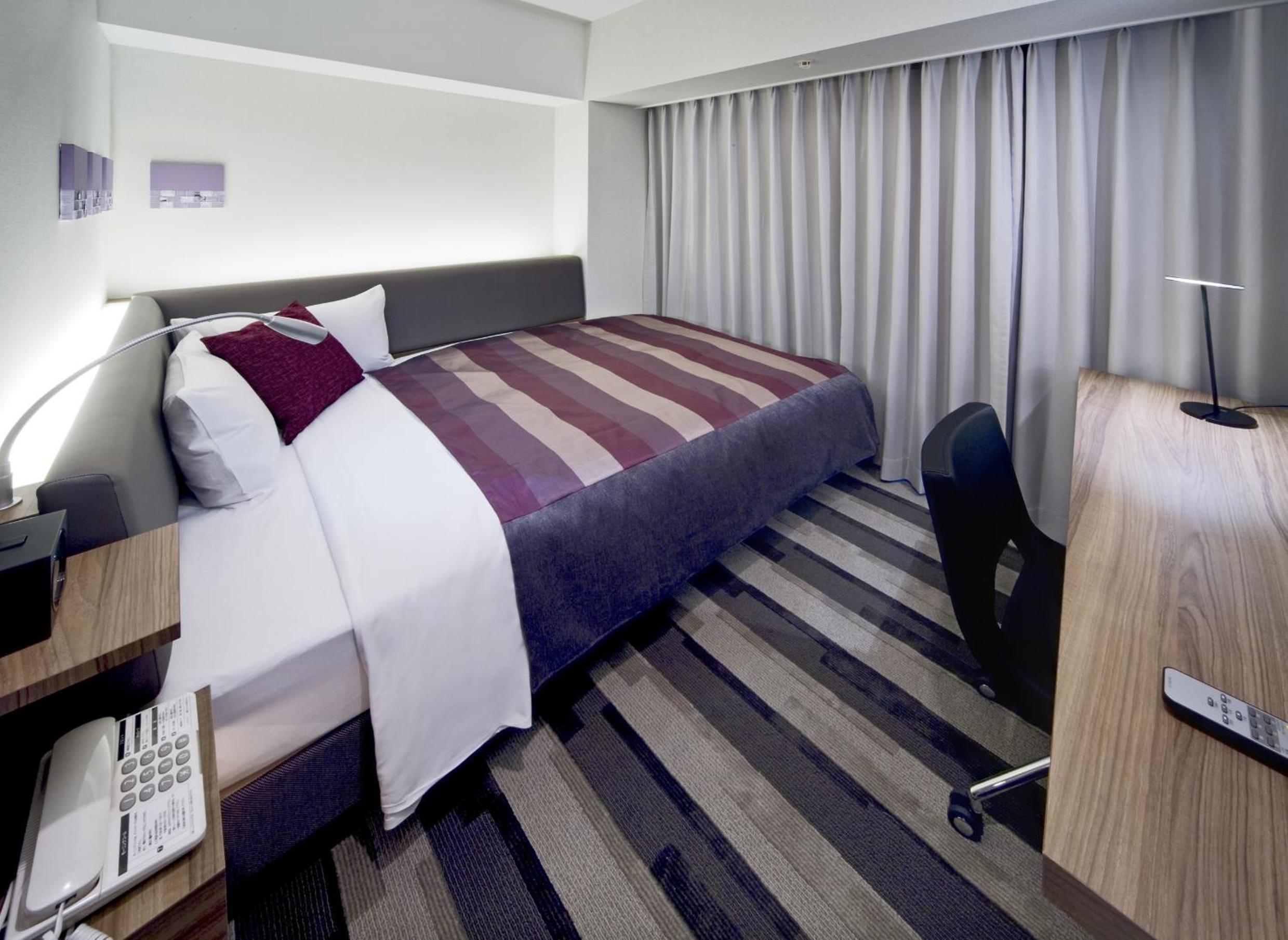 Room with Small Double Bed - Non-Smoking