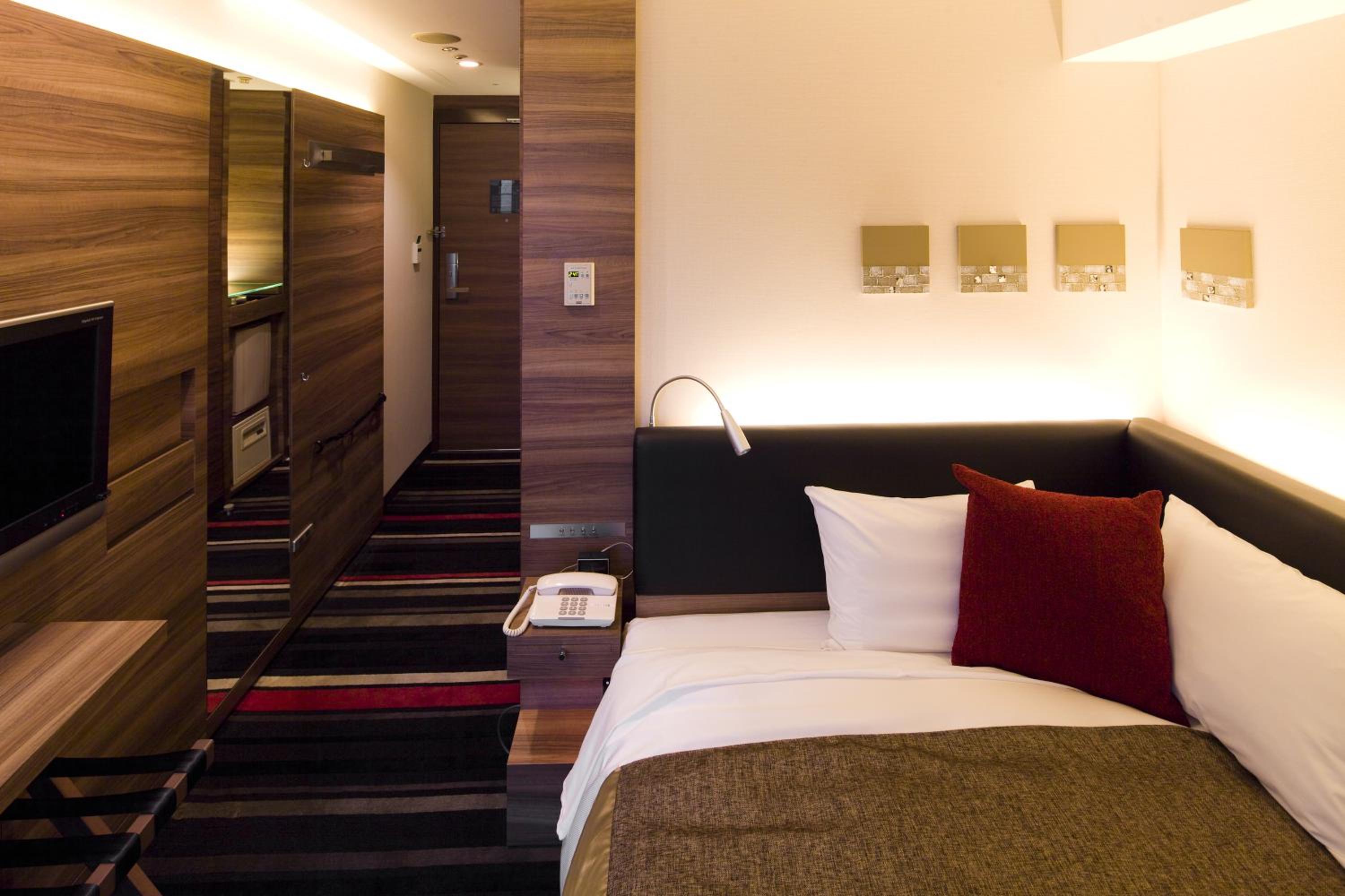 Single Room - Non-Smoking photo 3