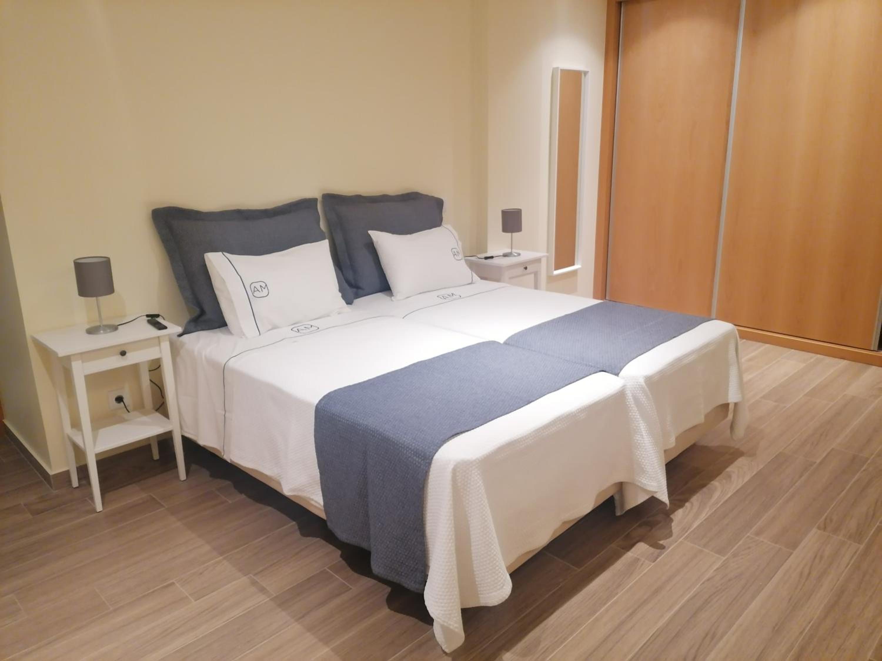 One-Bedroom Apartment - Photo 4