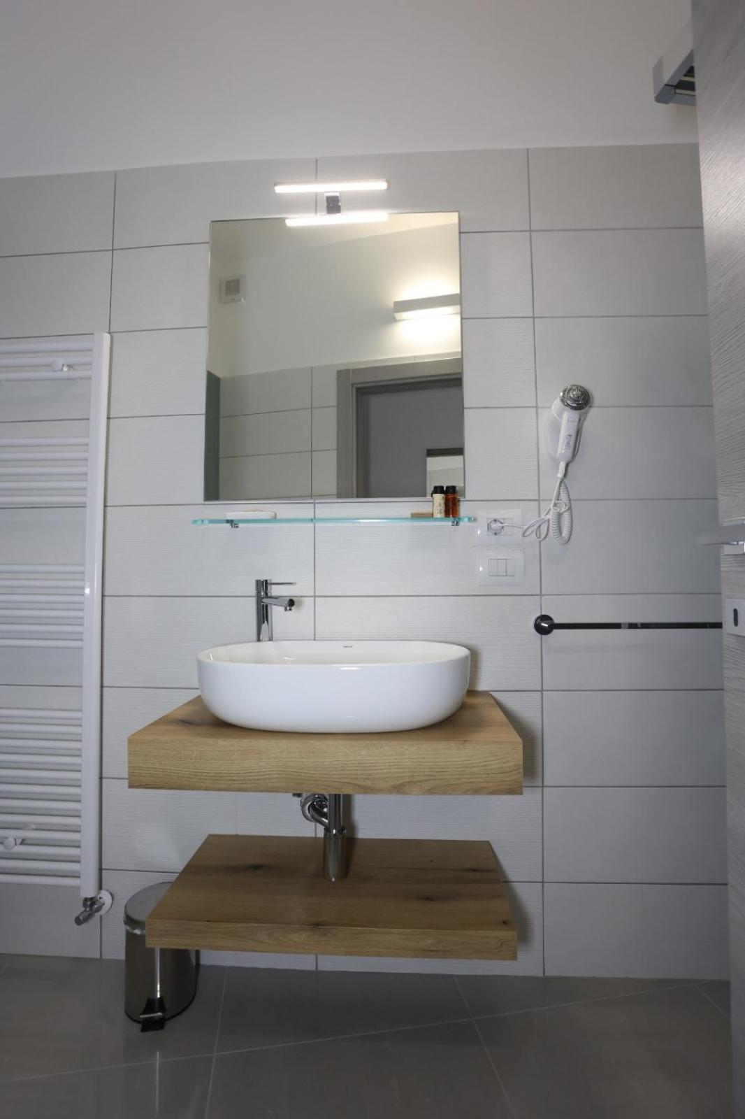 Superior Double Room - Photo 6