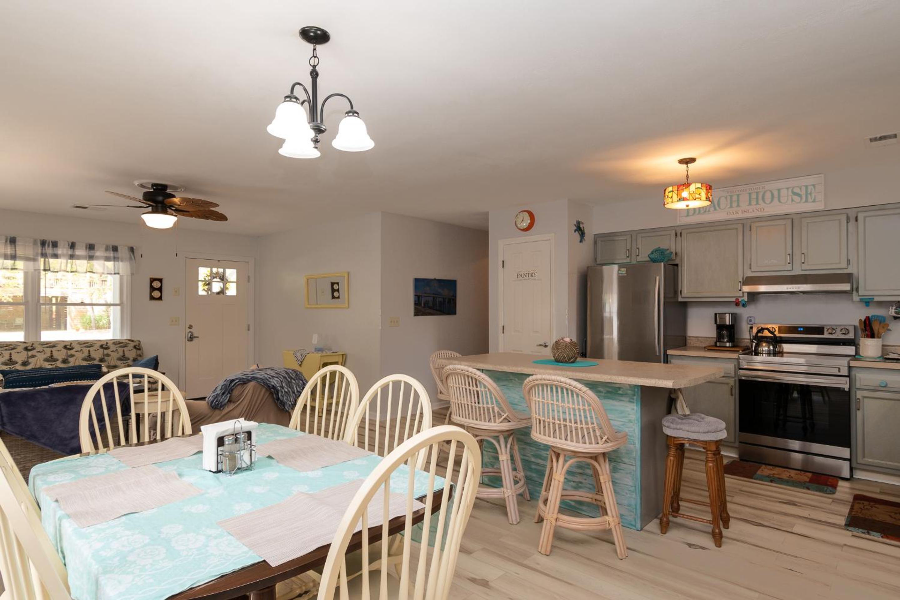 Three-Bedroom House photo 2