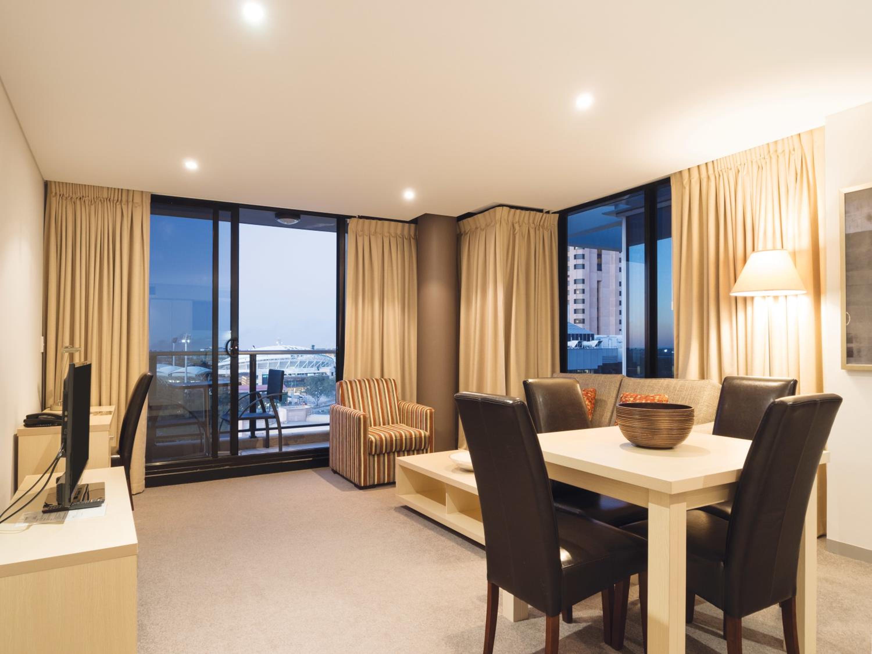 Two-Bedroom Apartment - North Terrace - Photo 5