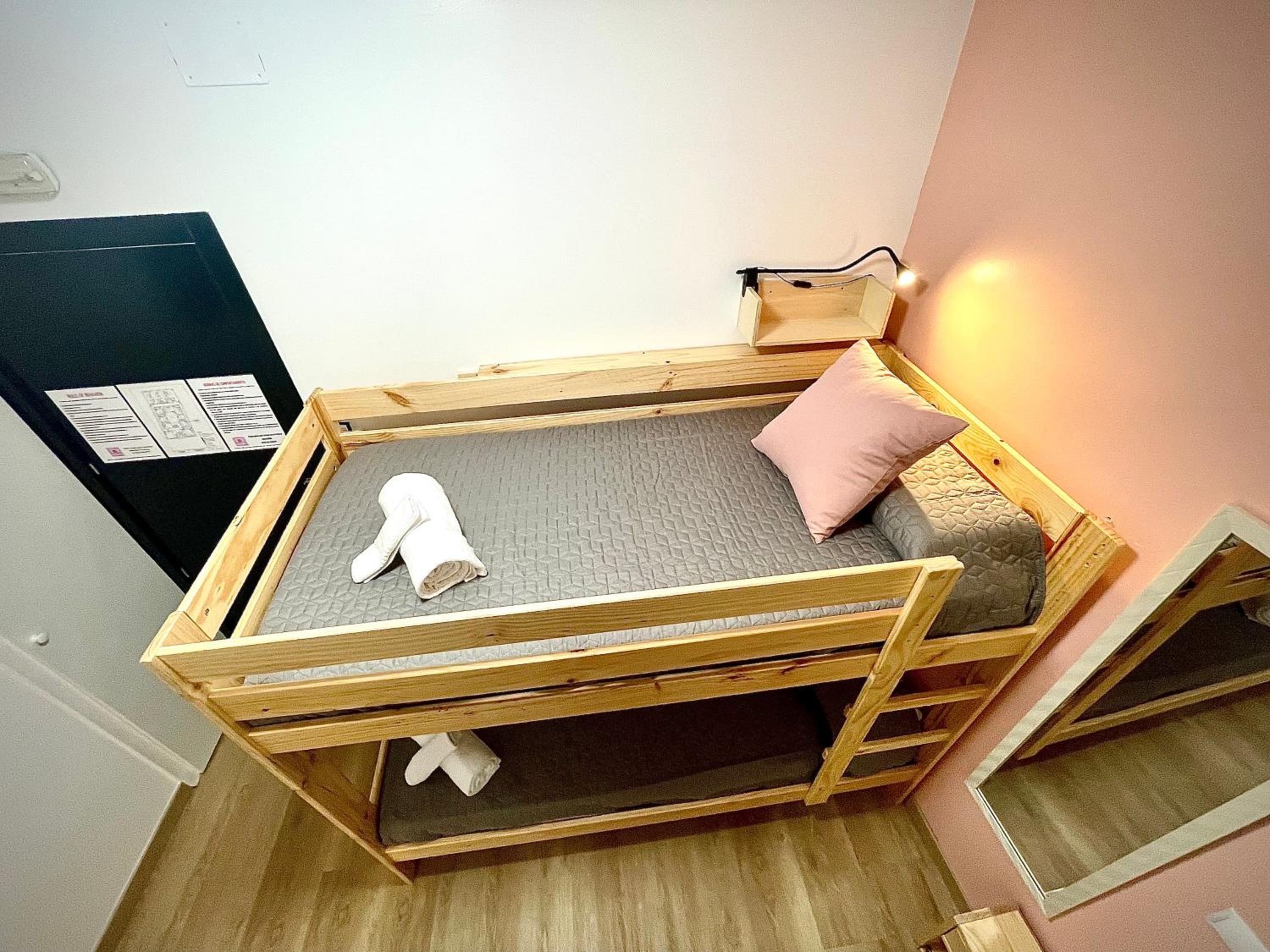 Standard Double Room with Bunk Bed - Photo 1