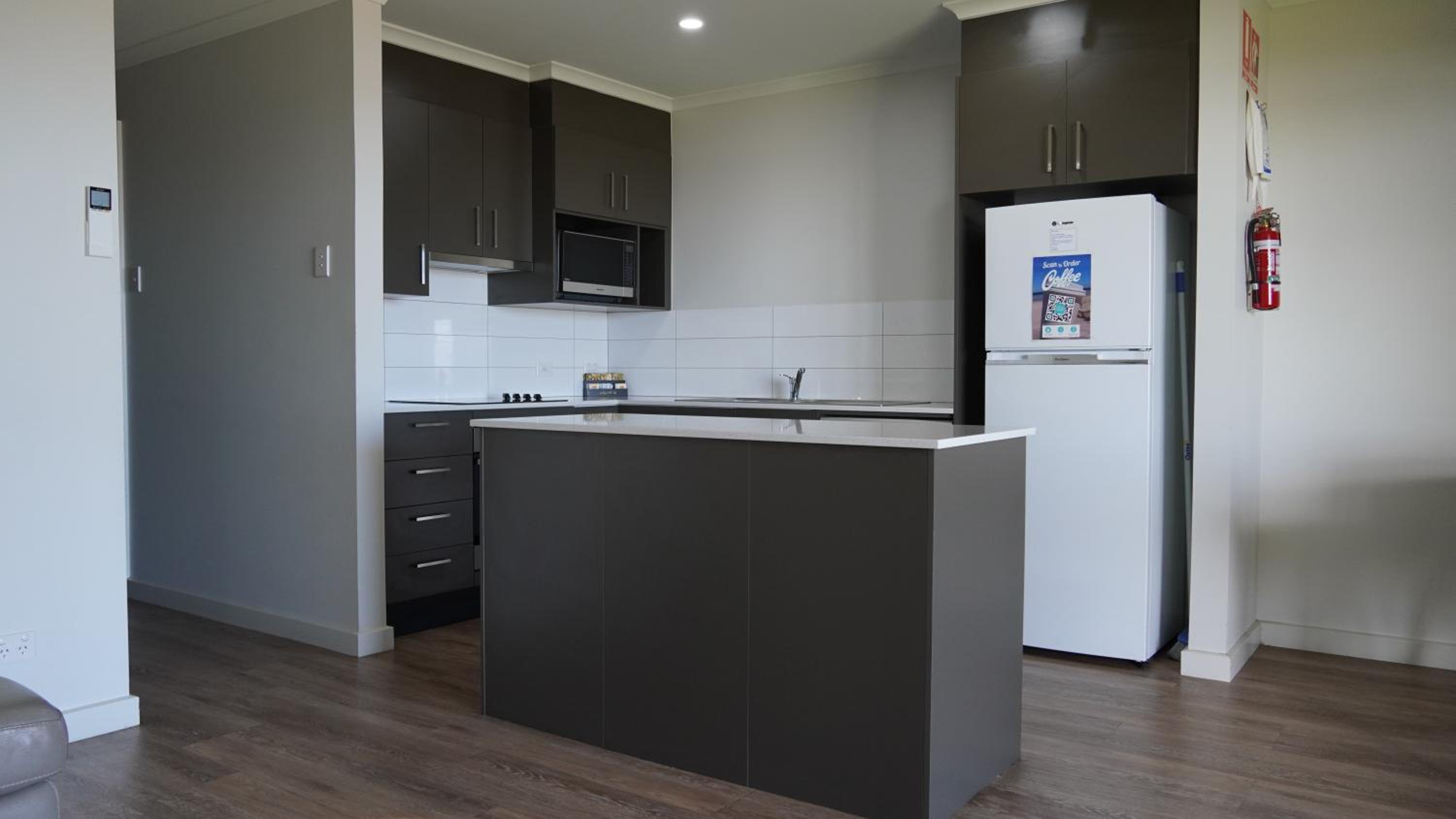 Apartment photo 3