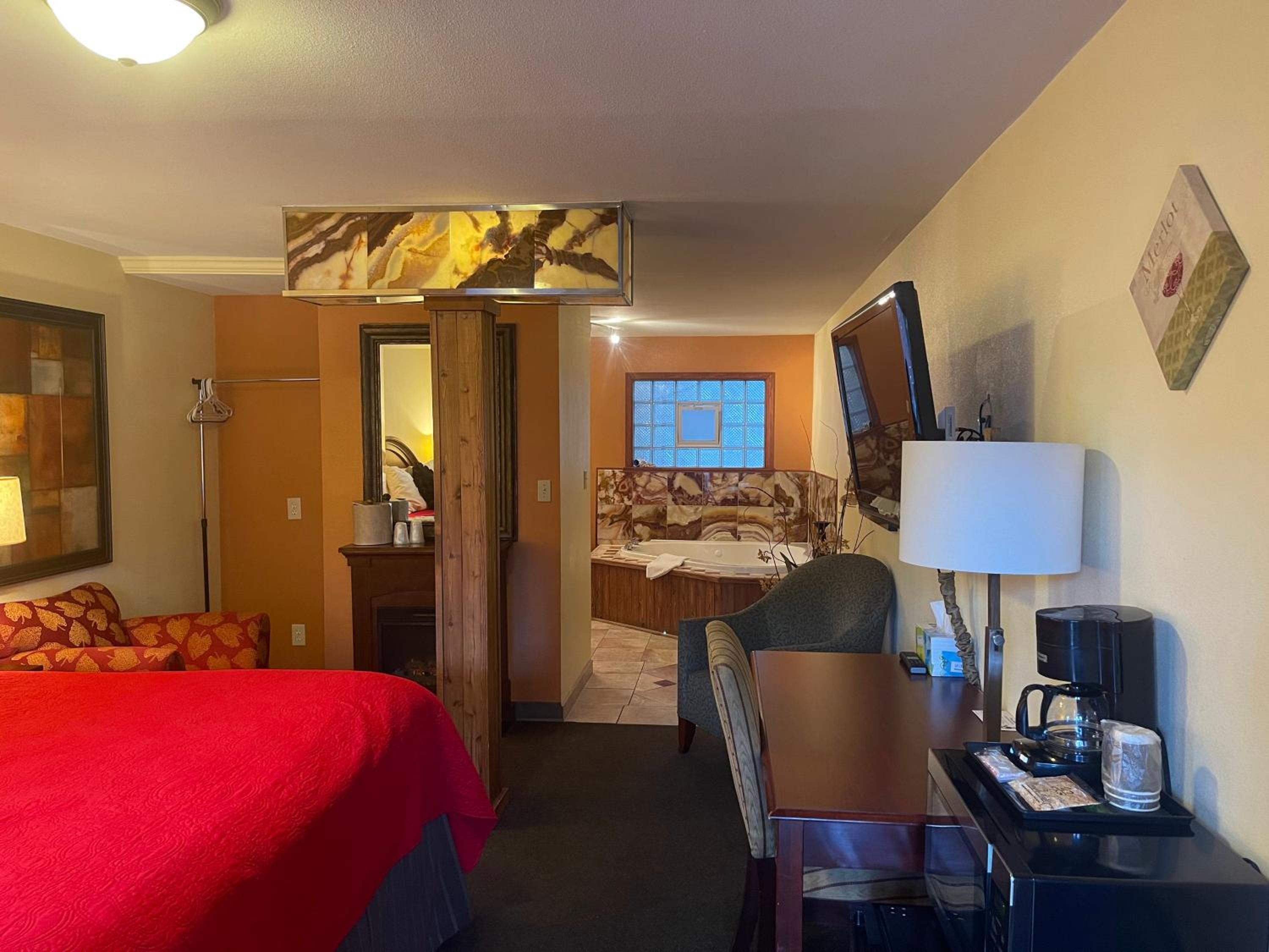 King Room with Spa Bath photo 2