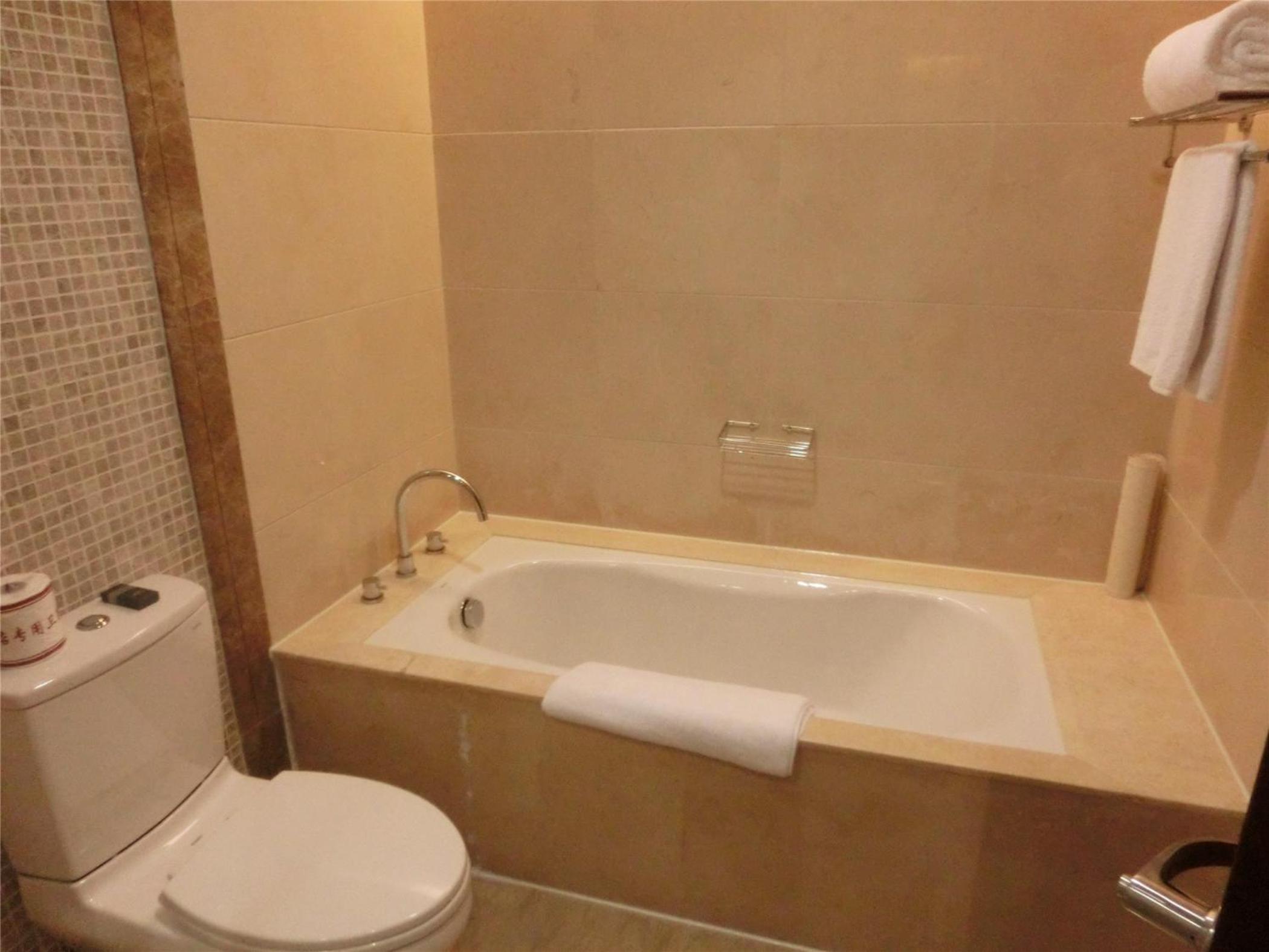 Superior Queen Room - Photo 9