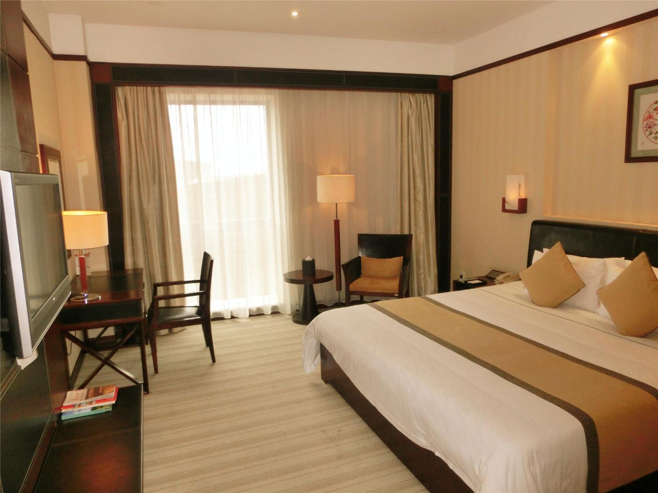 Superior Queen Room - Photo 11