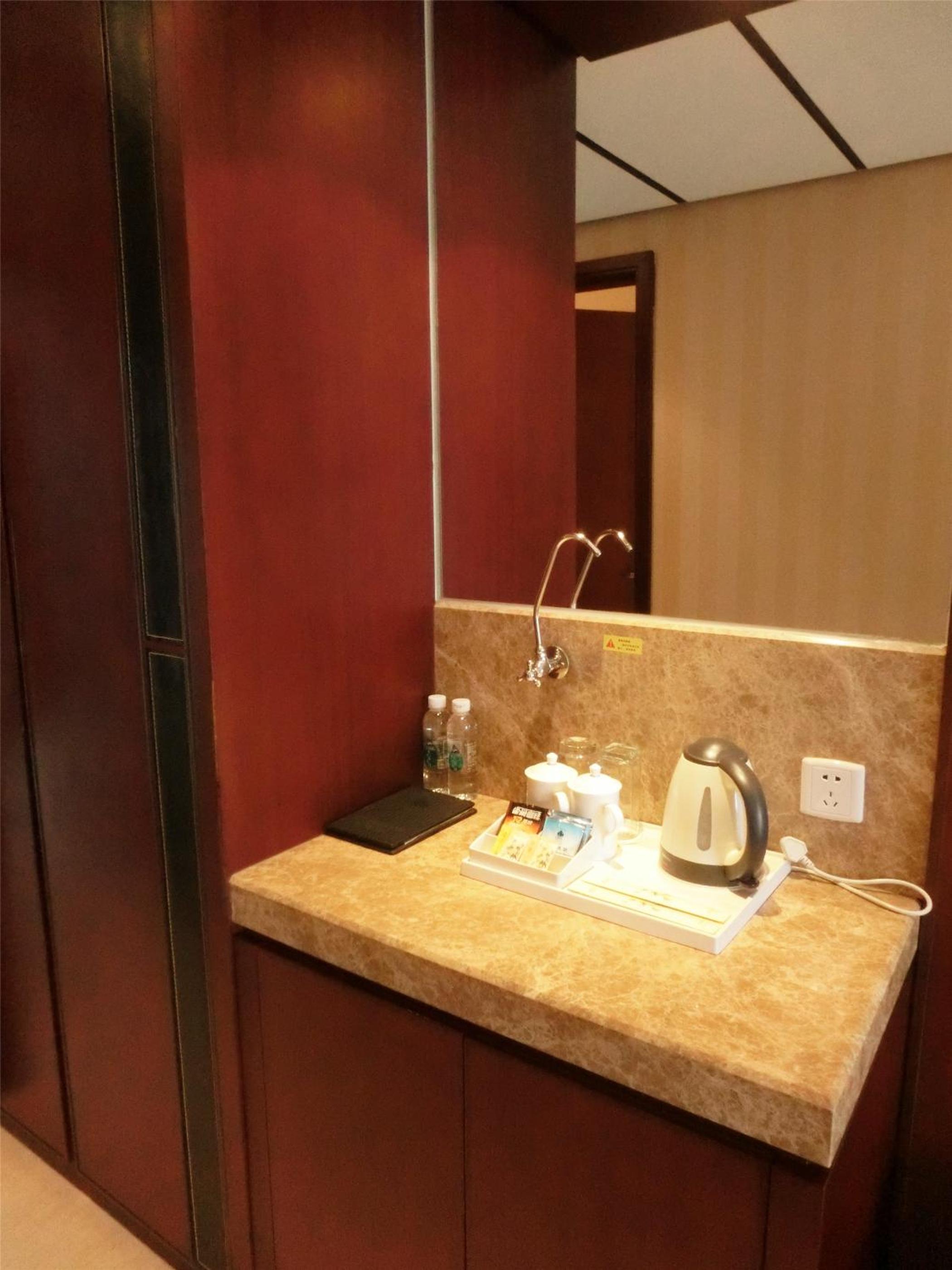 Standard Queen Room - Photo 2