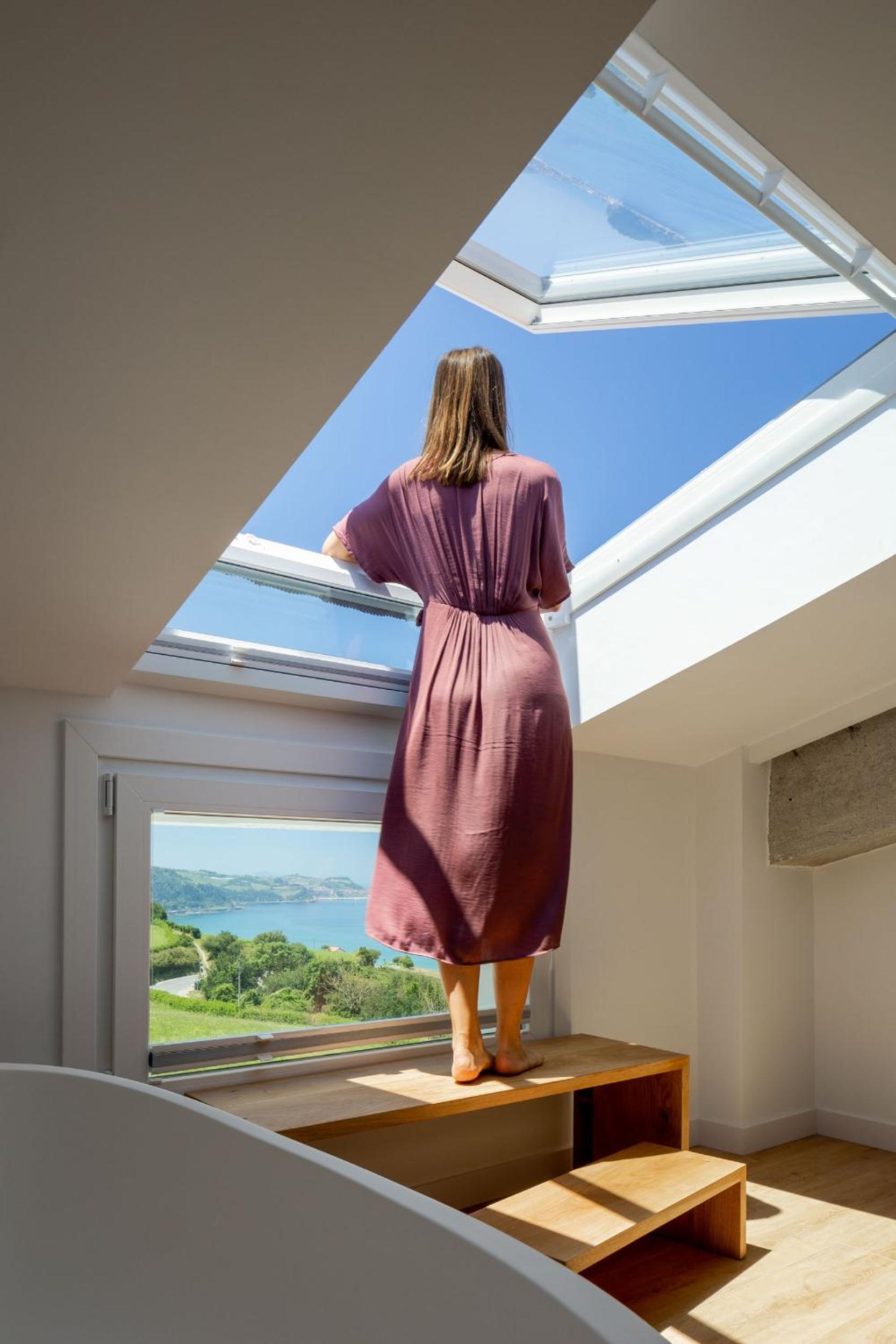 Deluxe Double Room with Sea View - Photo 5