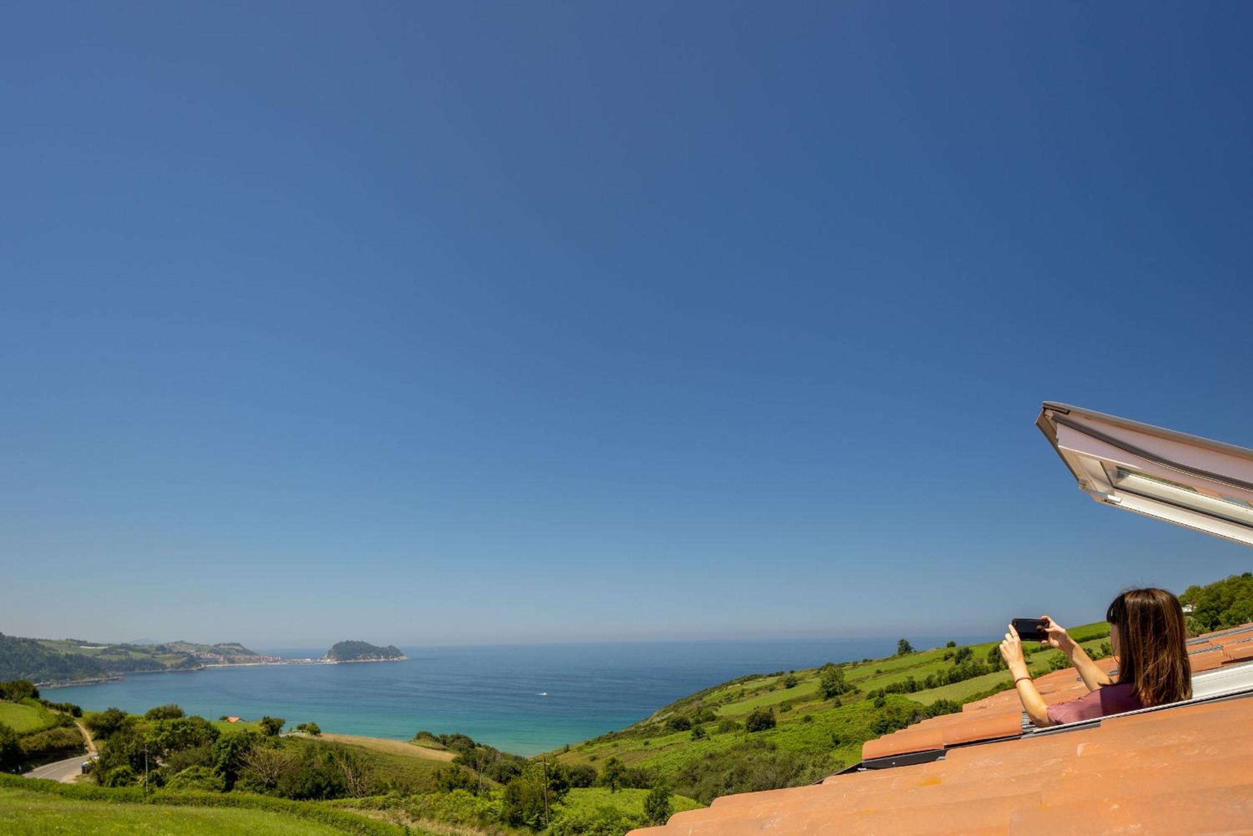 Deluxe Double Room with Sea View - Photo 8