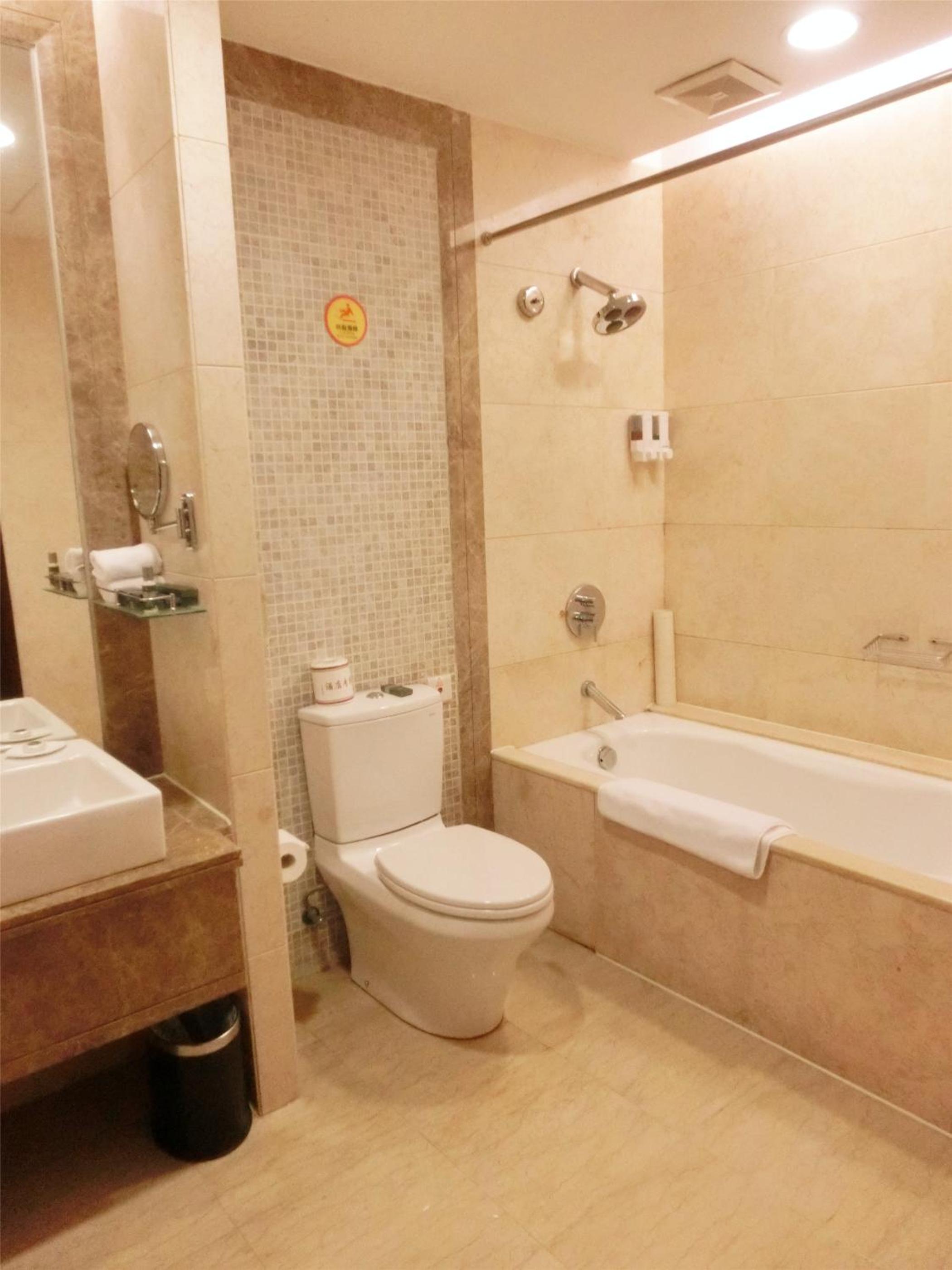 Superior Twin Room - Photo 11