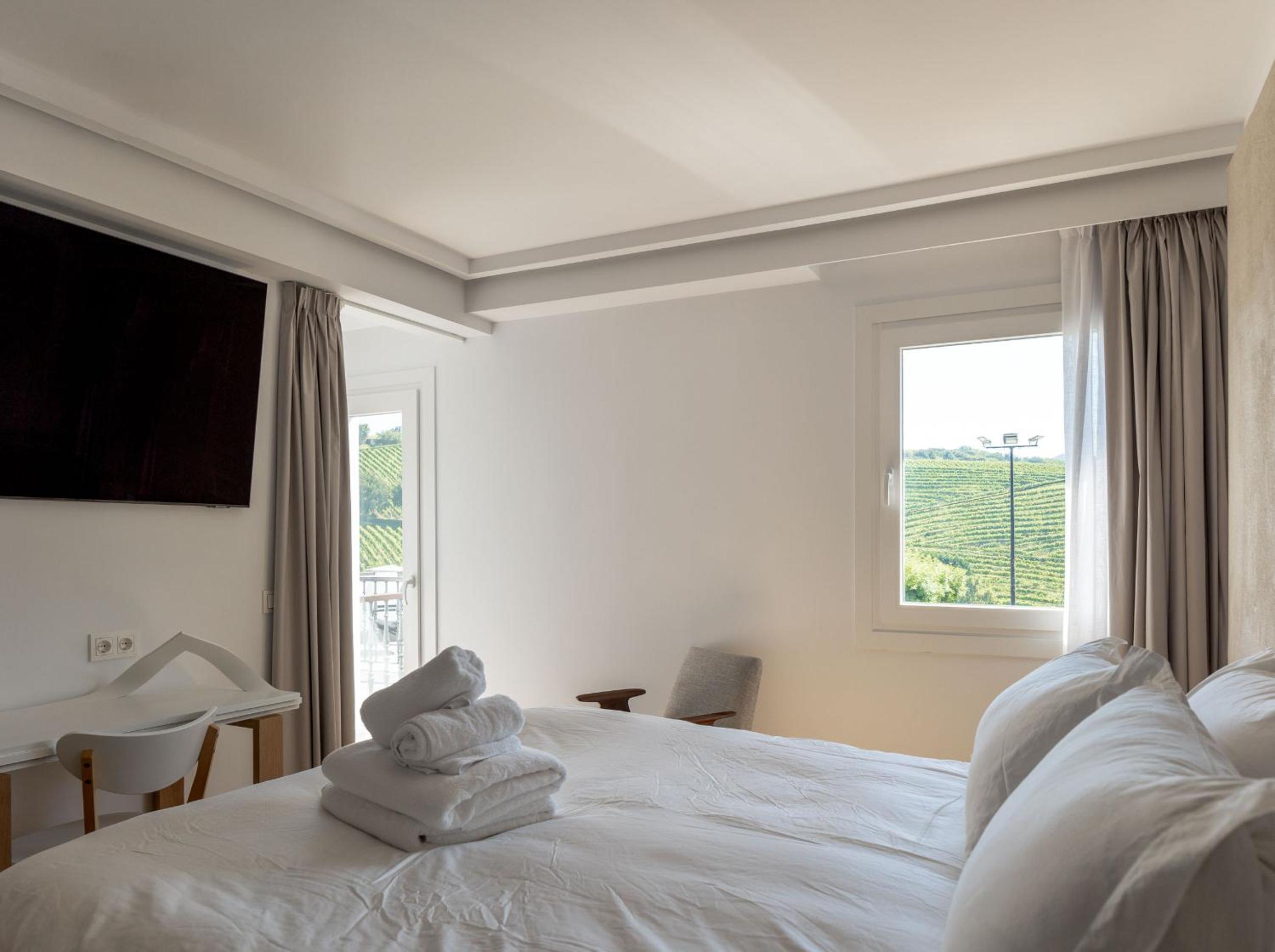 Double Room with Terrace - Photo 4