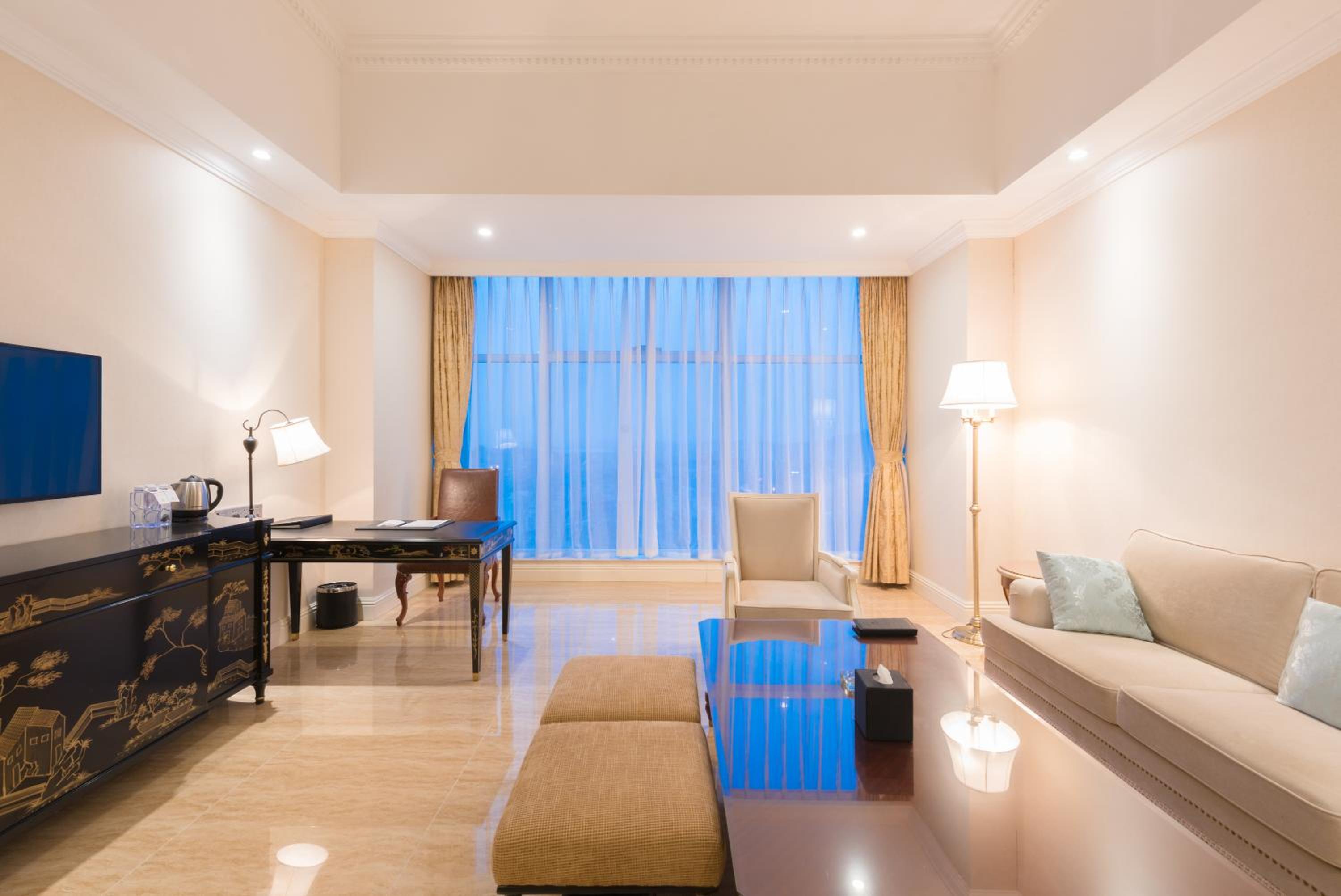 Superior Suite with Sea View photo 1