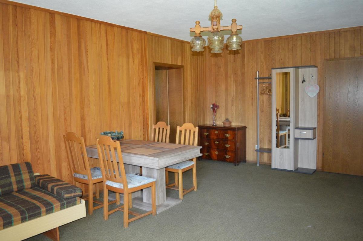 Apartment with Private External Bathroom photo 2