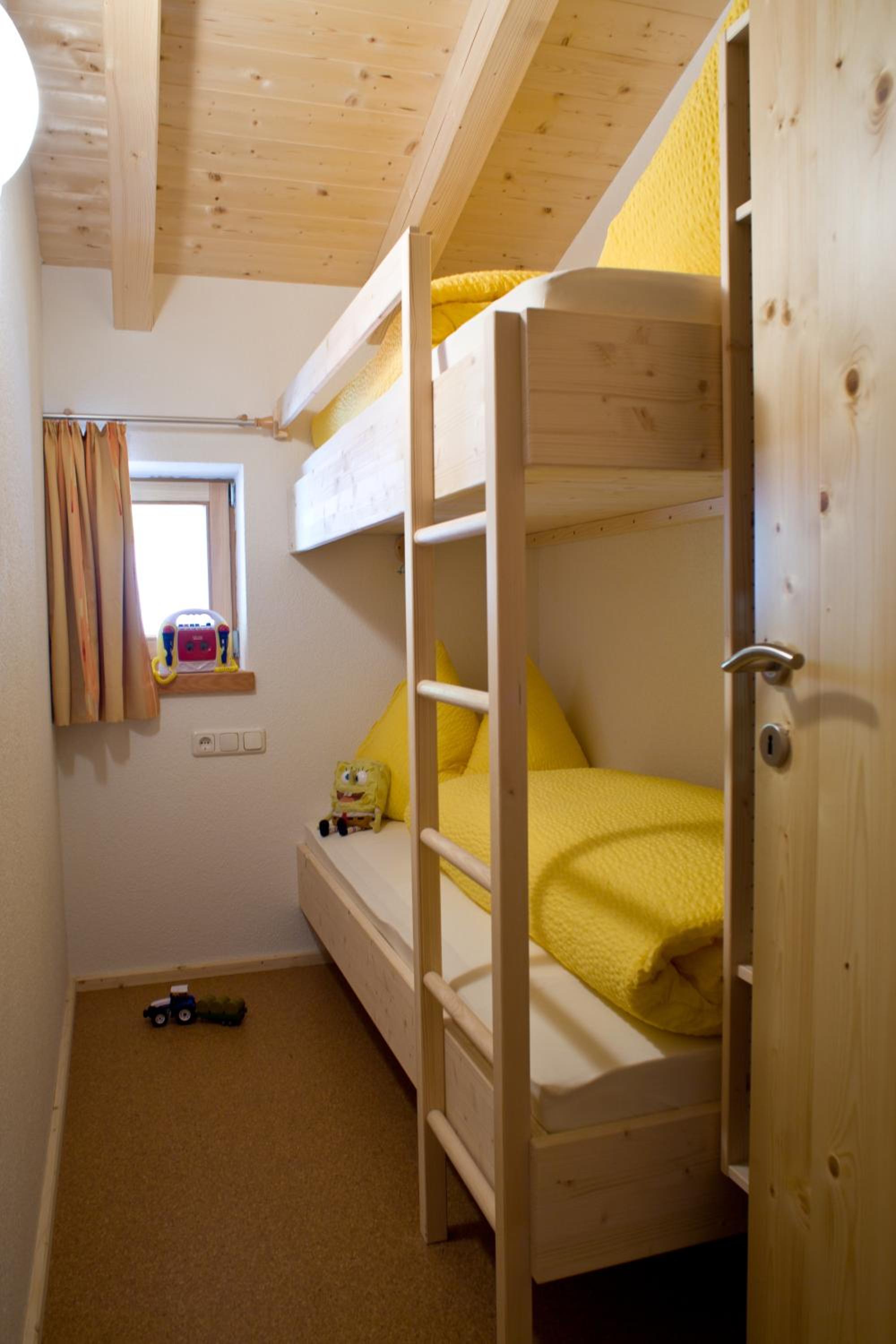 Two-Bedroom Apartment with Mountain View