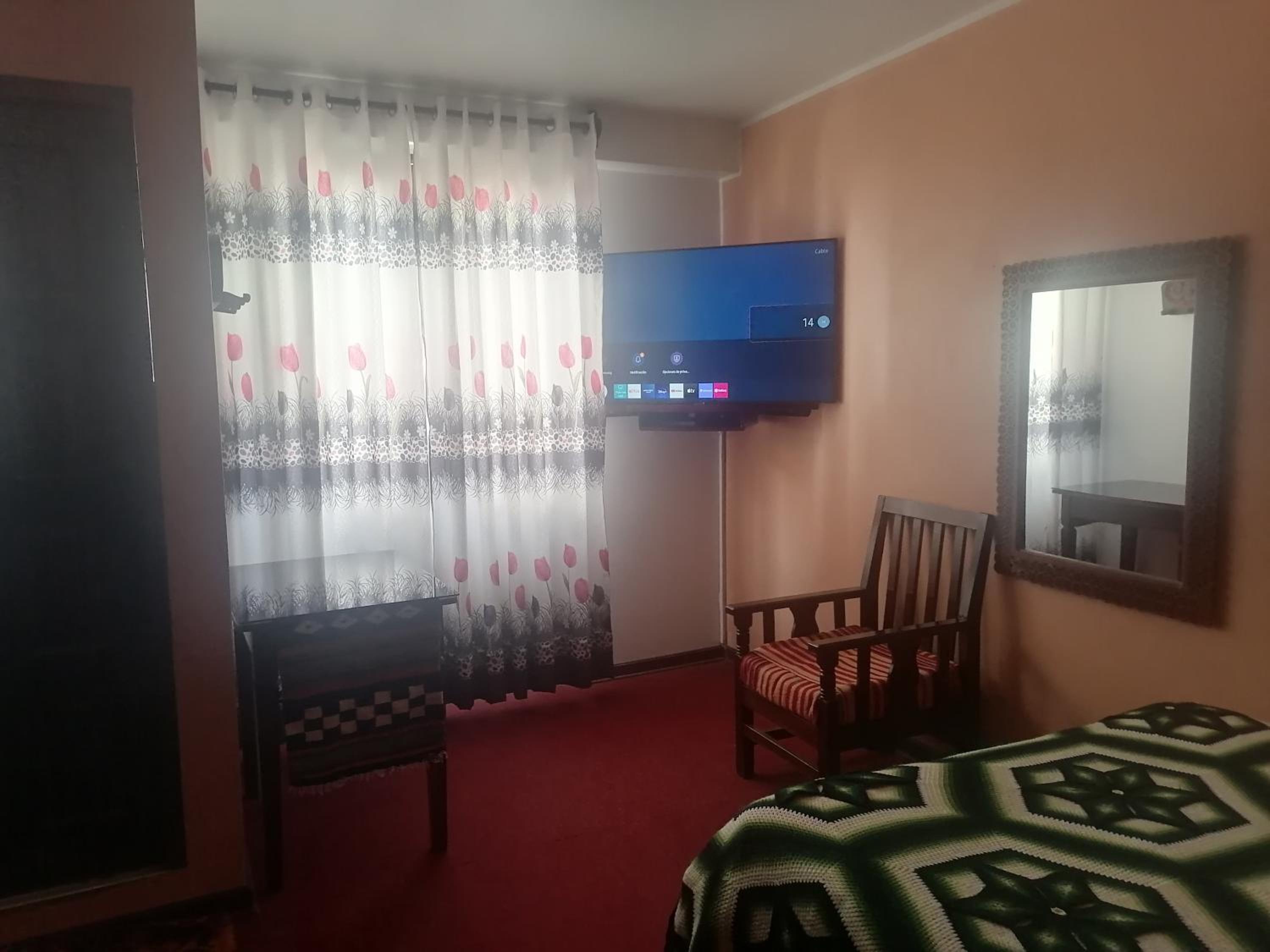 Large Single Room photo 2