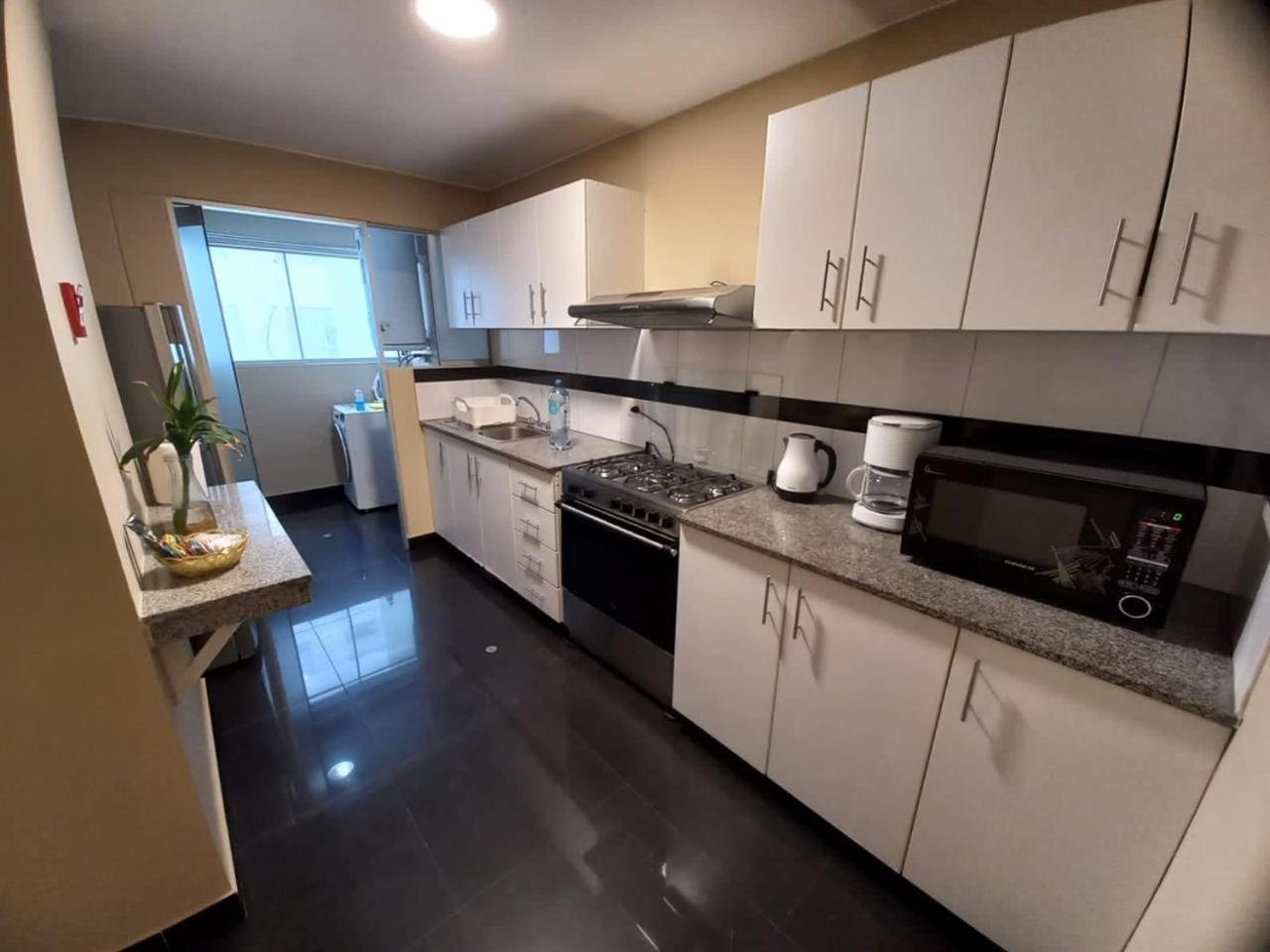 Apartment photo 2
