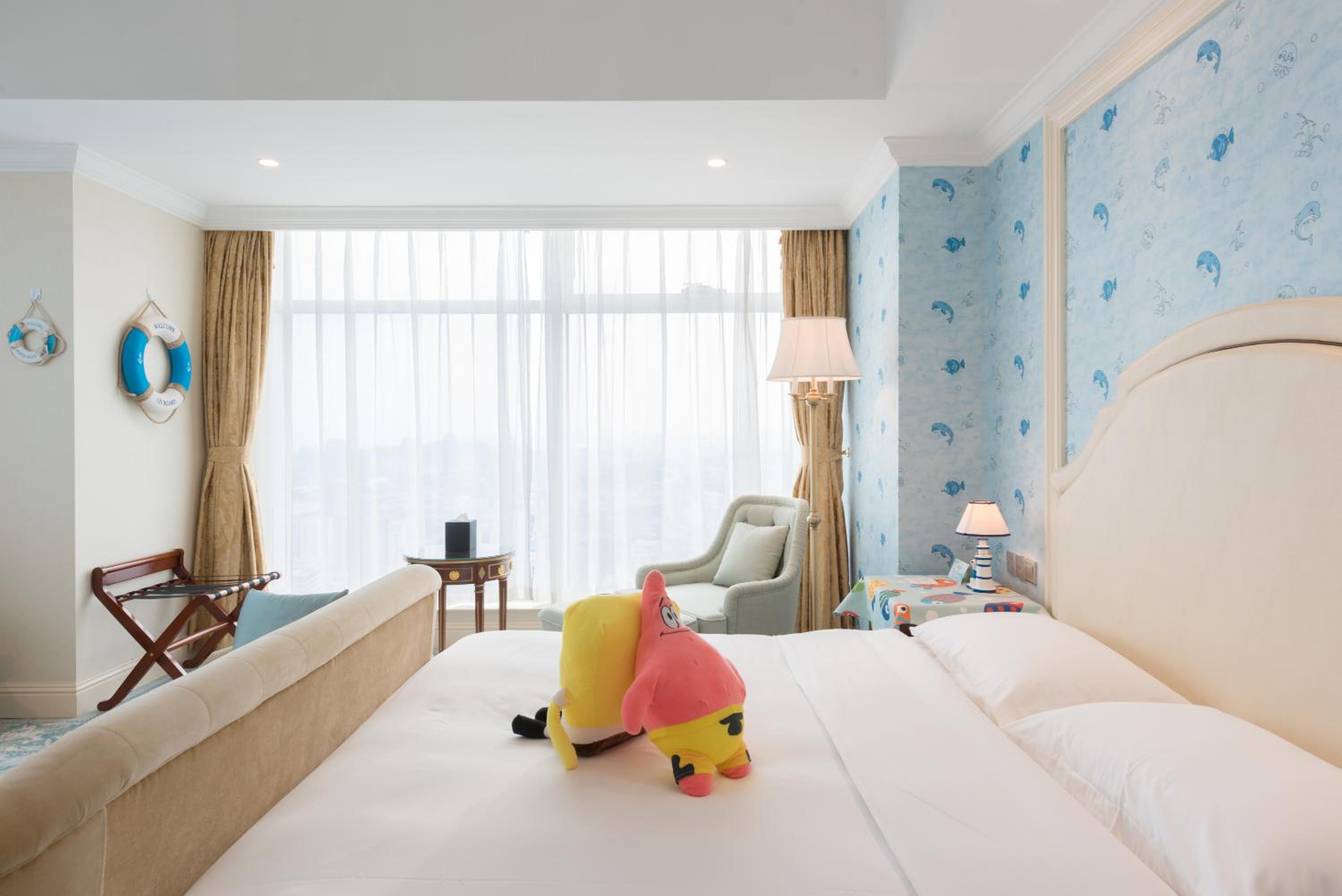 Deluxe Family Suite photo 1
