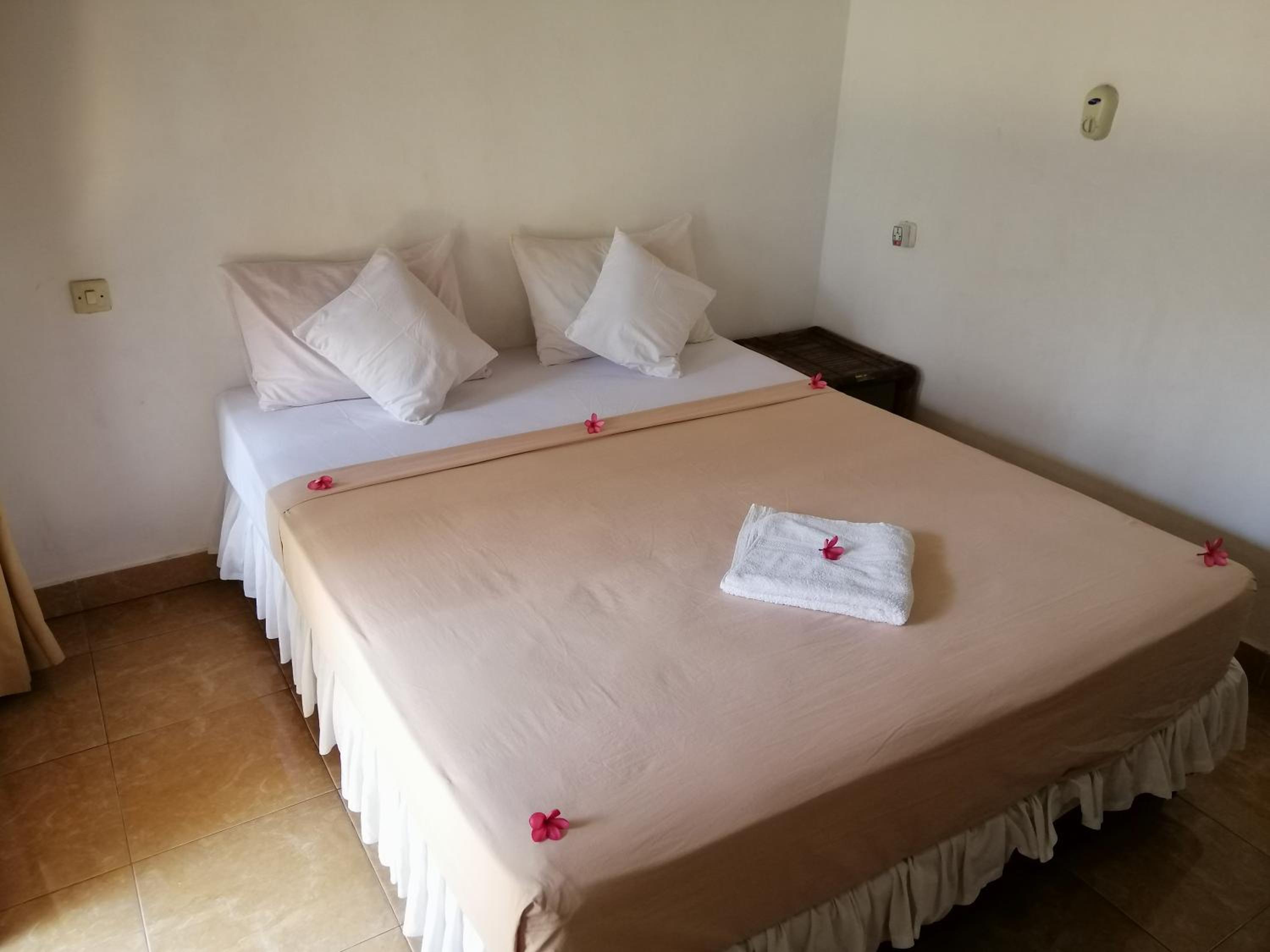 Deluxe Queen Room - Photo 4