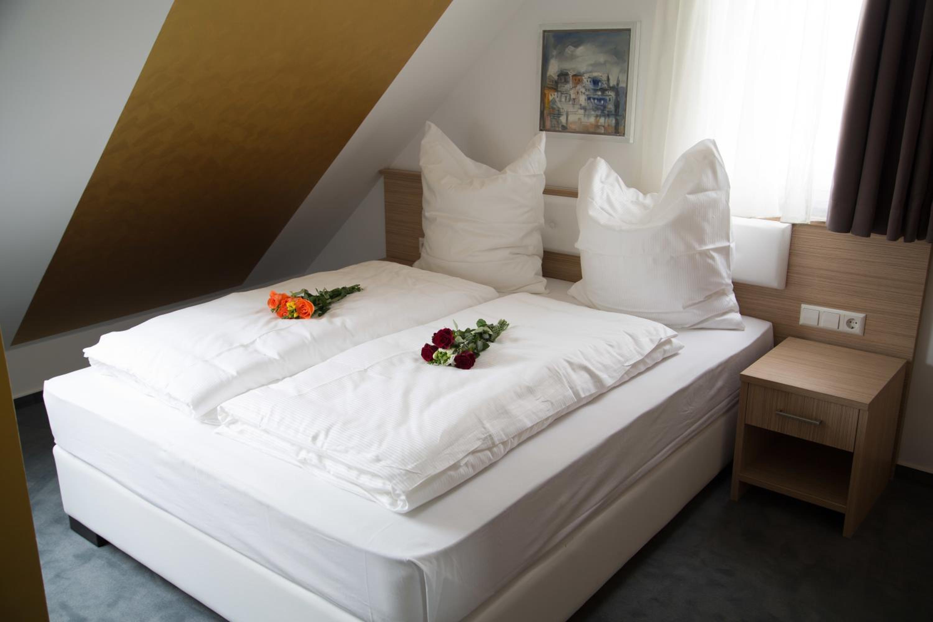 Double Room - Photo 11
