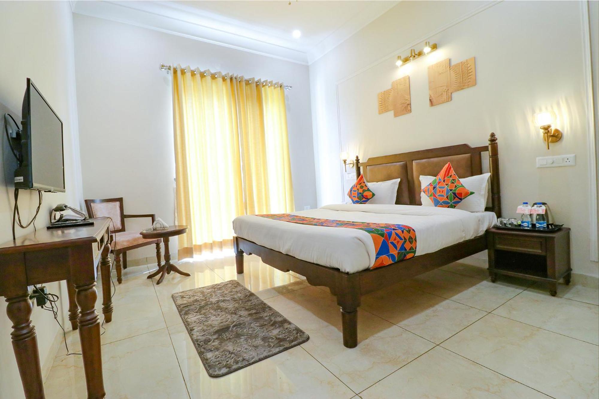 Deluxe Room - Photo 3