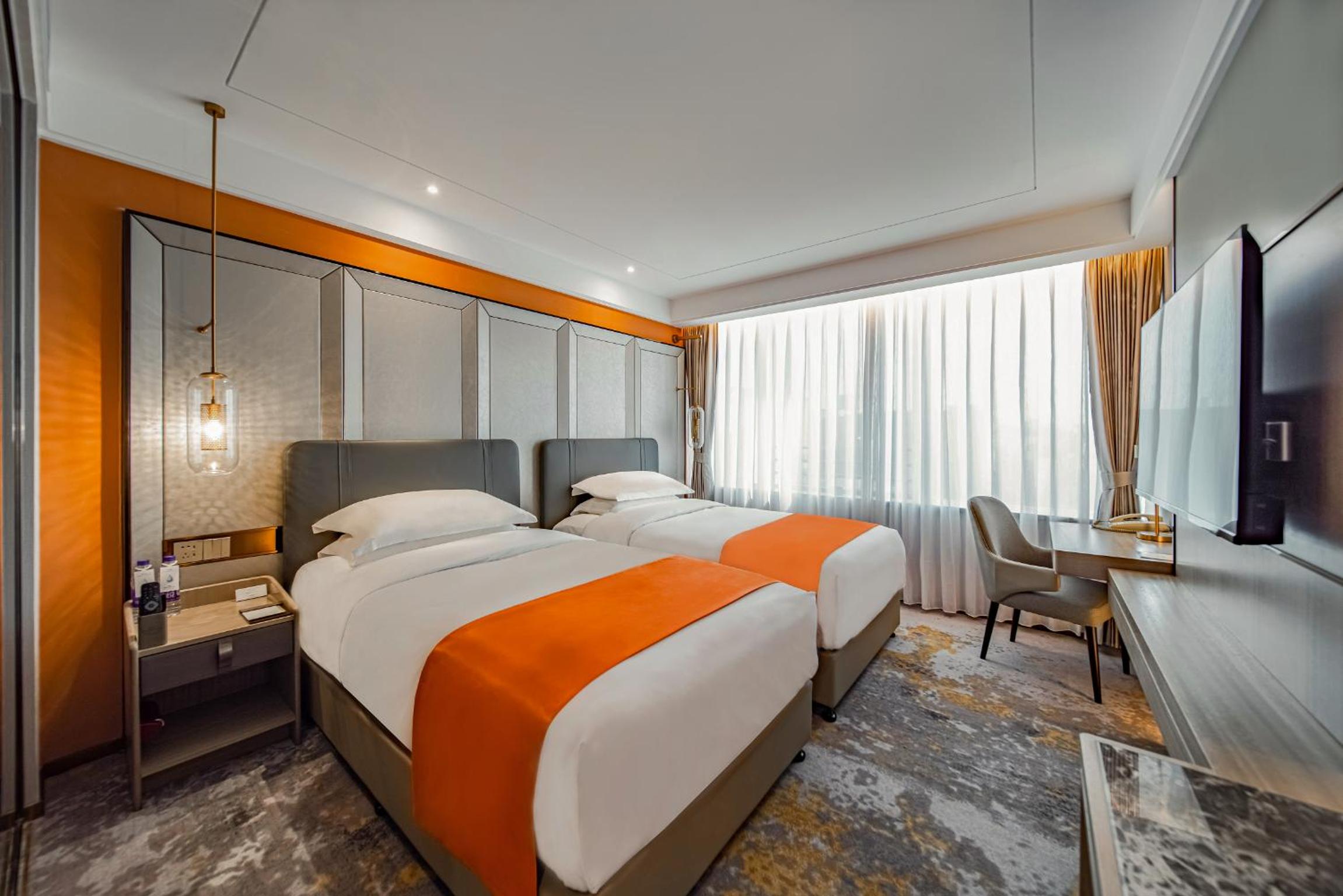 Superior Twin Room(30% discount in Chinese Restaurant except drinks and sea food)