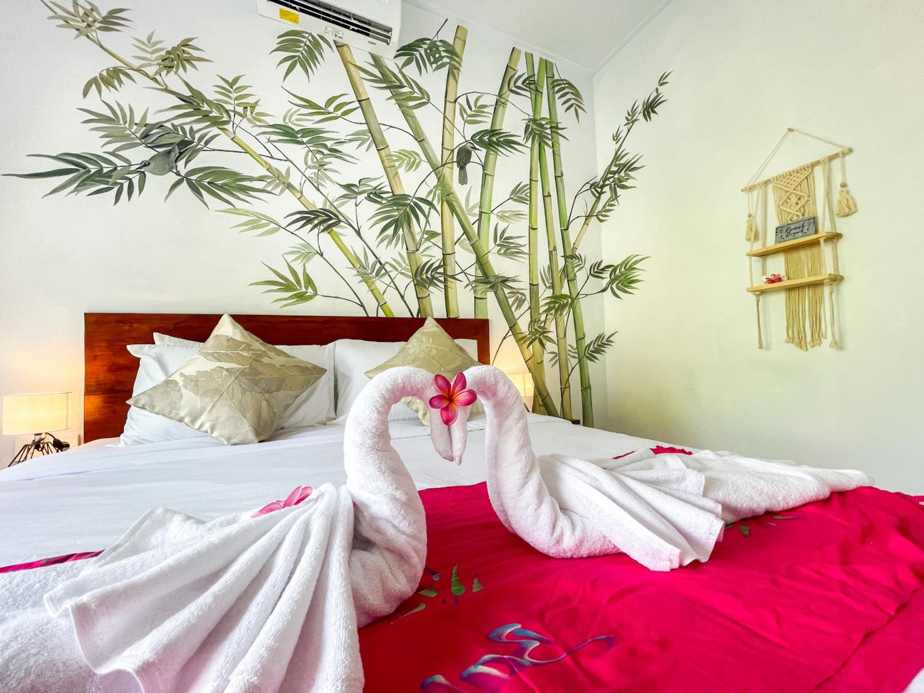 Double Room with Garden View - Photo 19