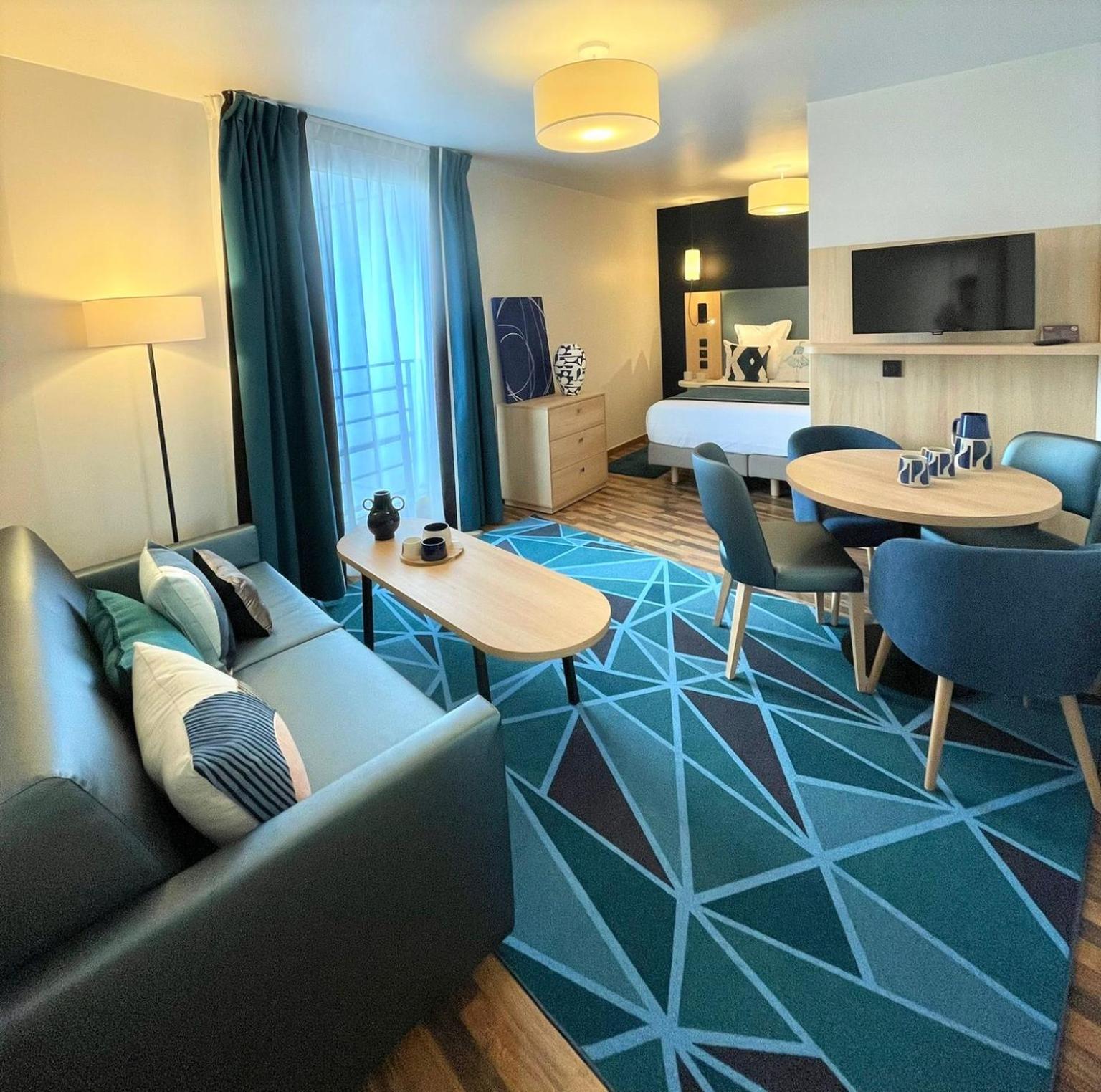 One-Bedroom Apartment (4 Adults) - Photo 5