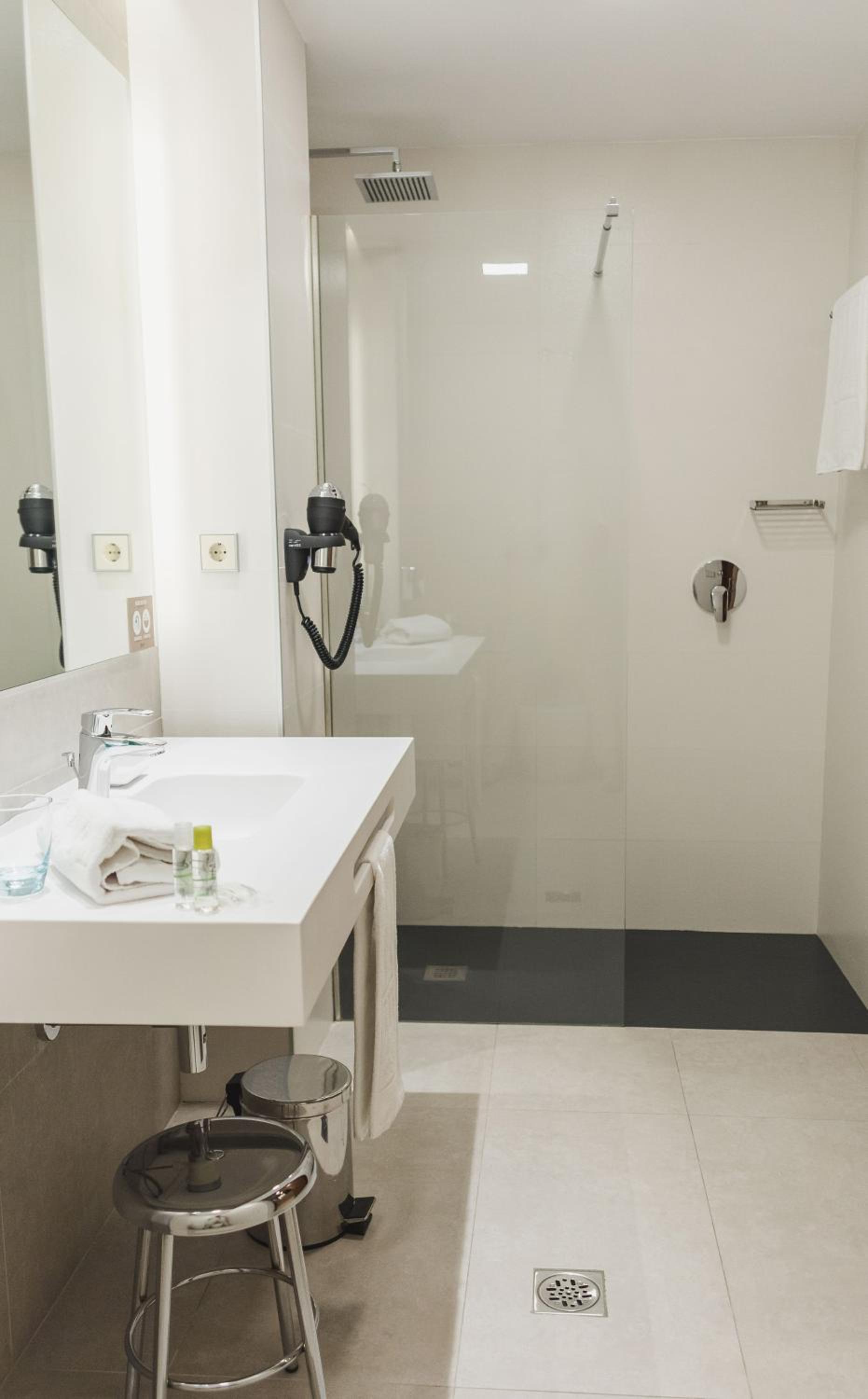 Standard Room - Photo 6