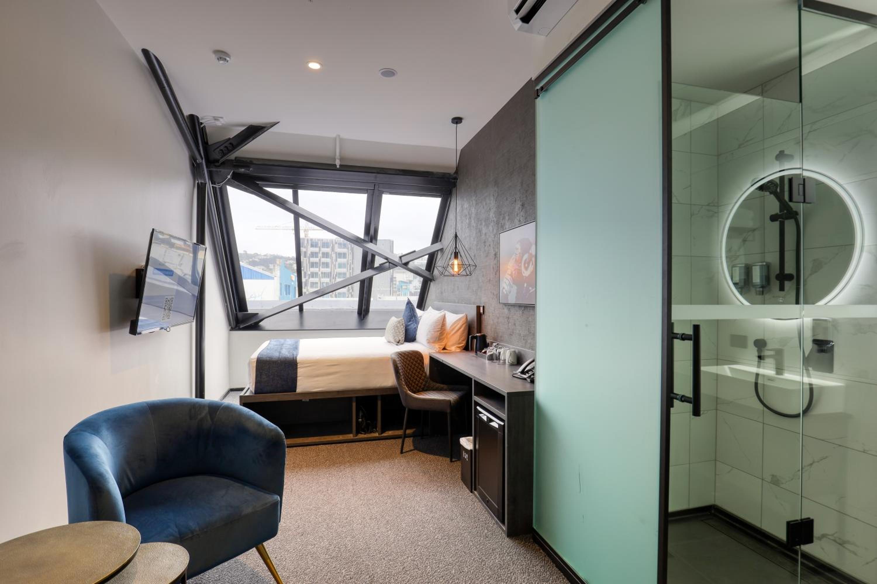 Business Queen Room - Photo 3