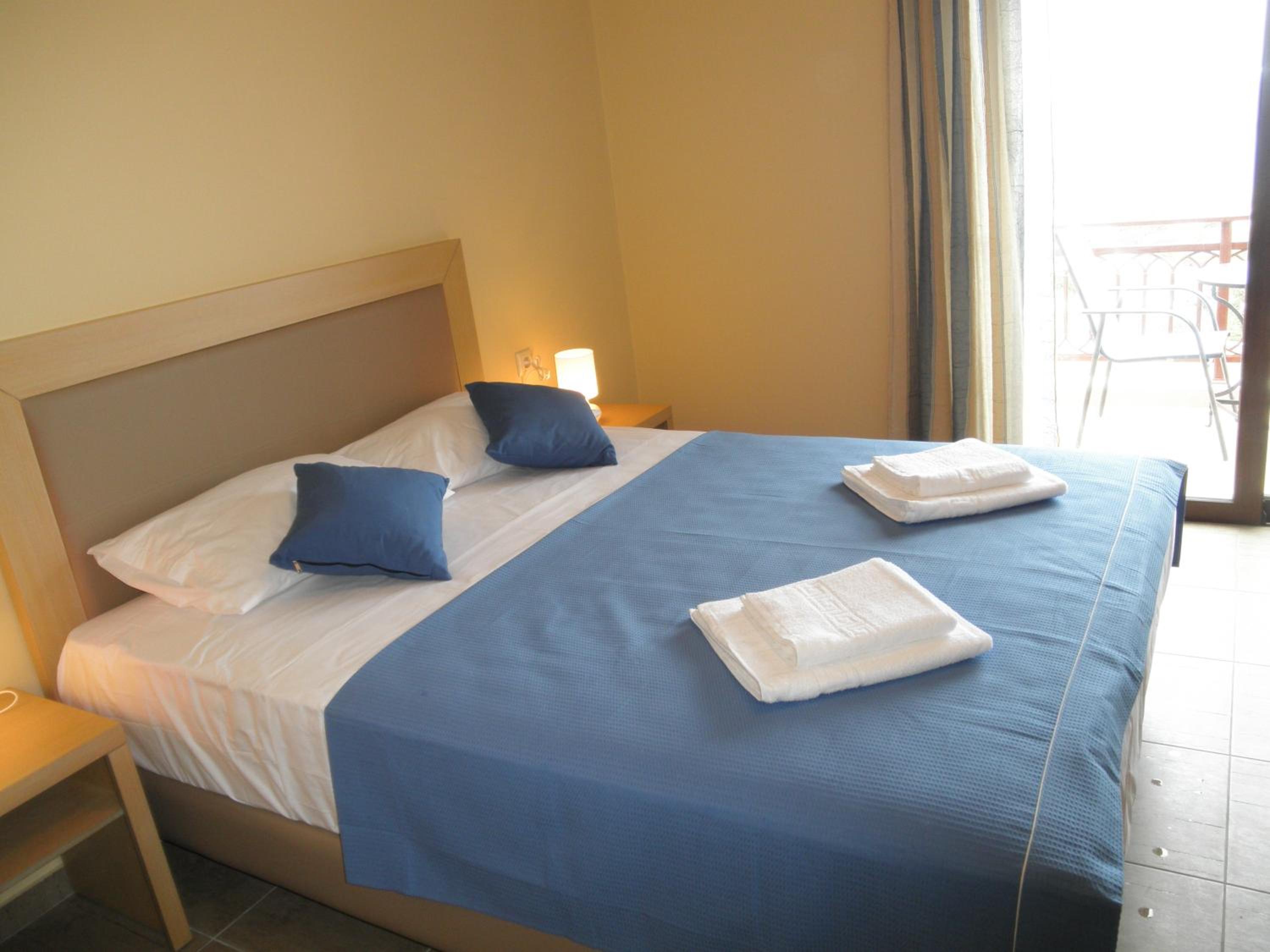Double Room with Sea View - Photo 8