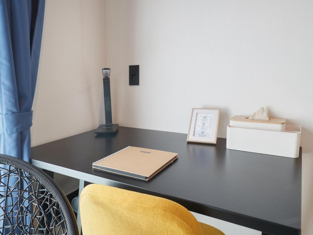 Standard Twin Room - Photo 15