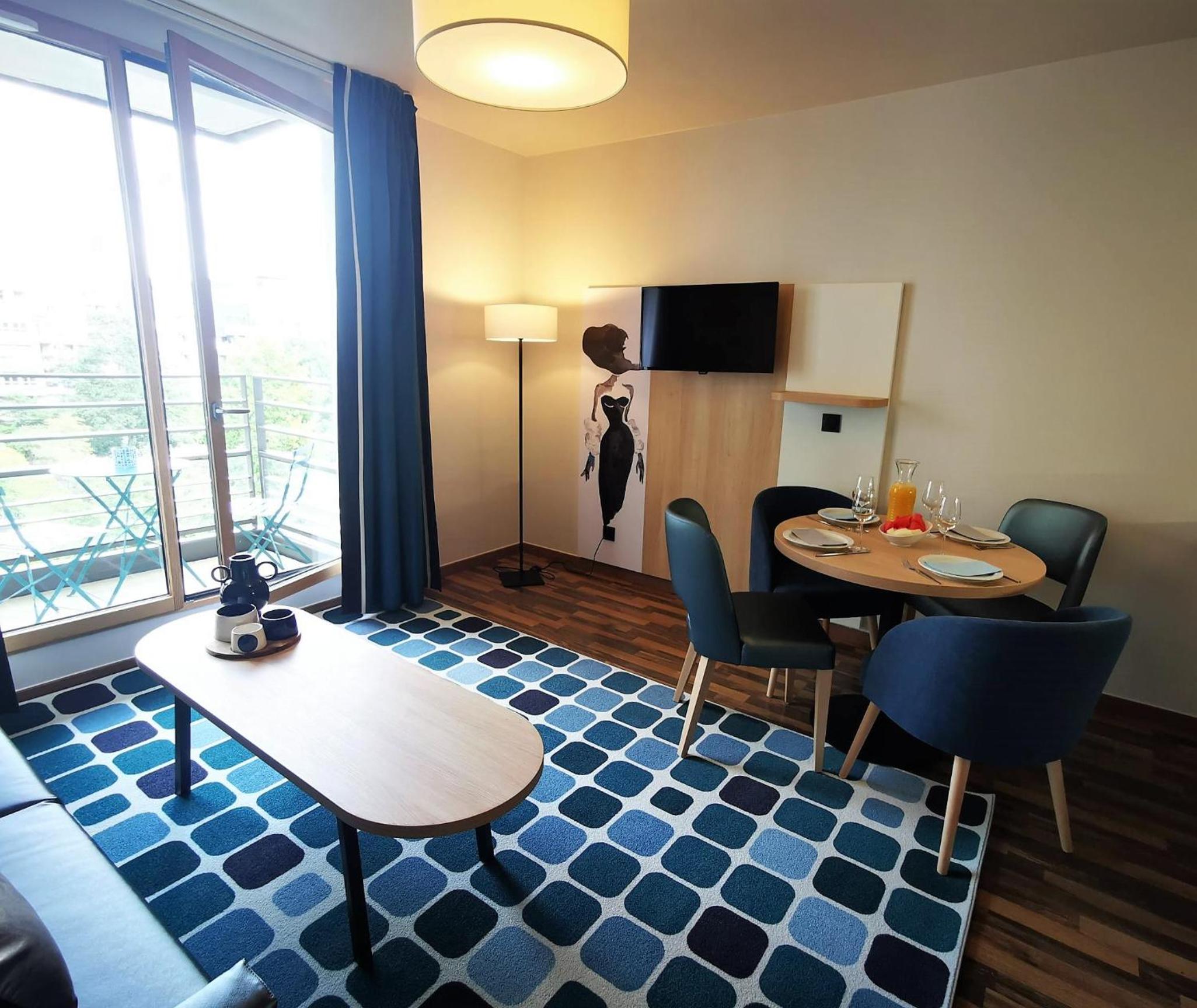 Two-Bedroom Apartment (6 Adults) - Photo 4