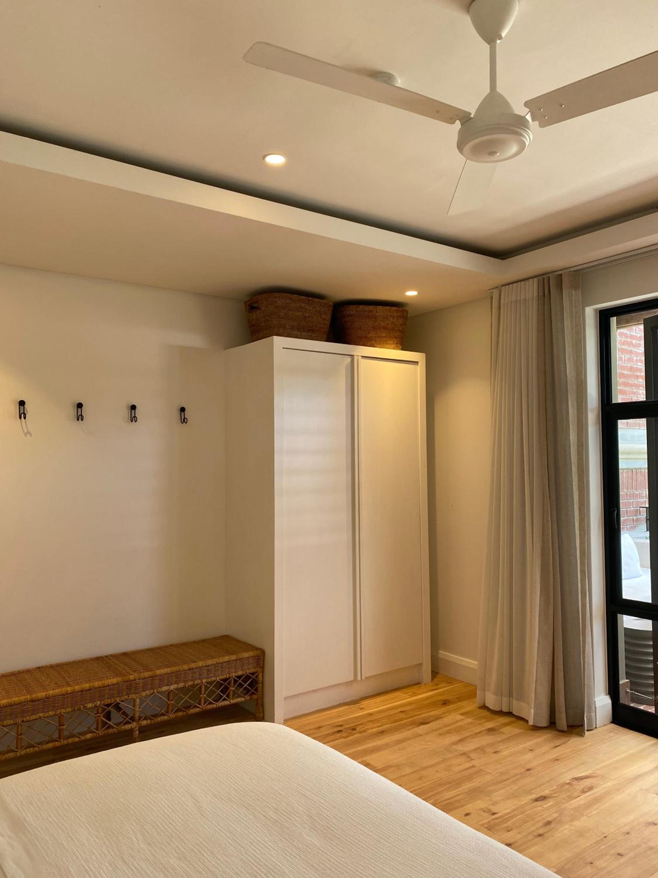 Superior King Room - Photo 10