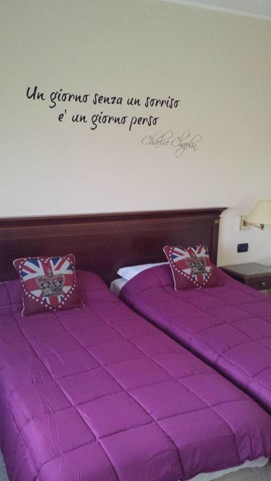 Twin Room - Photo 7