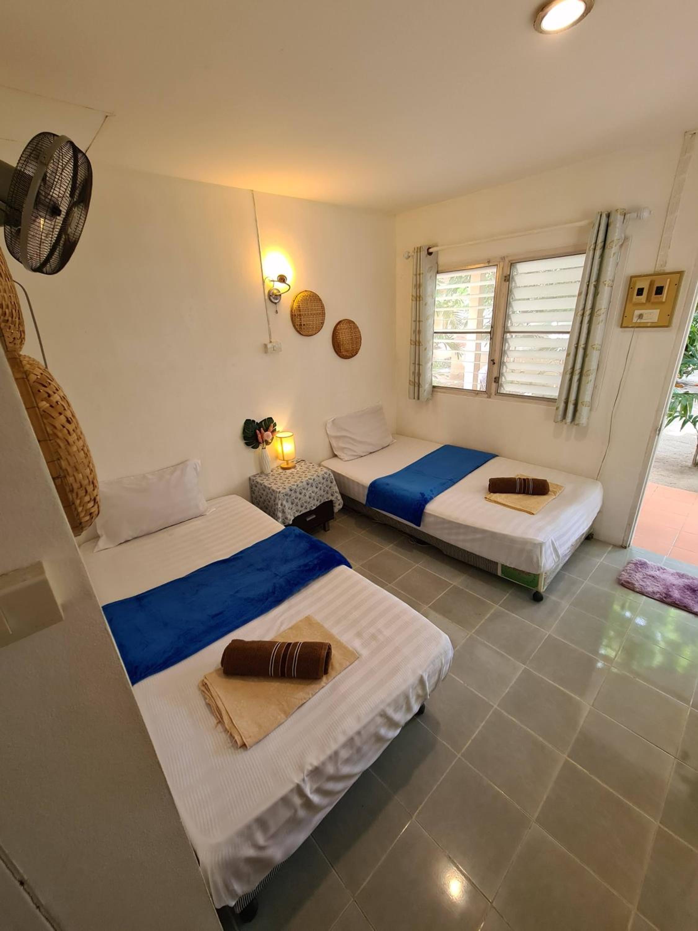 Small Twin Room photo 3