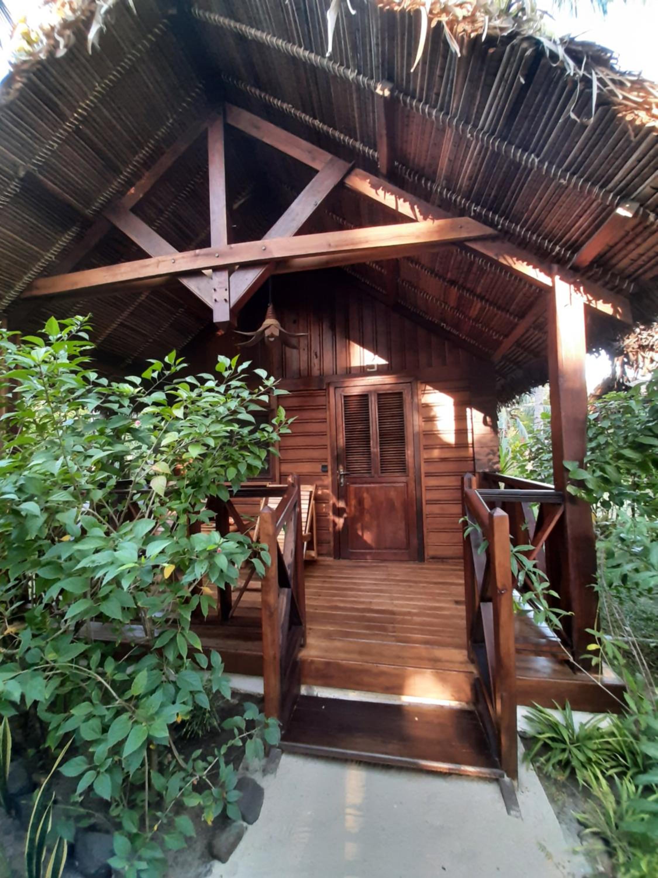Bungalow with Garden View photo 2