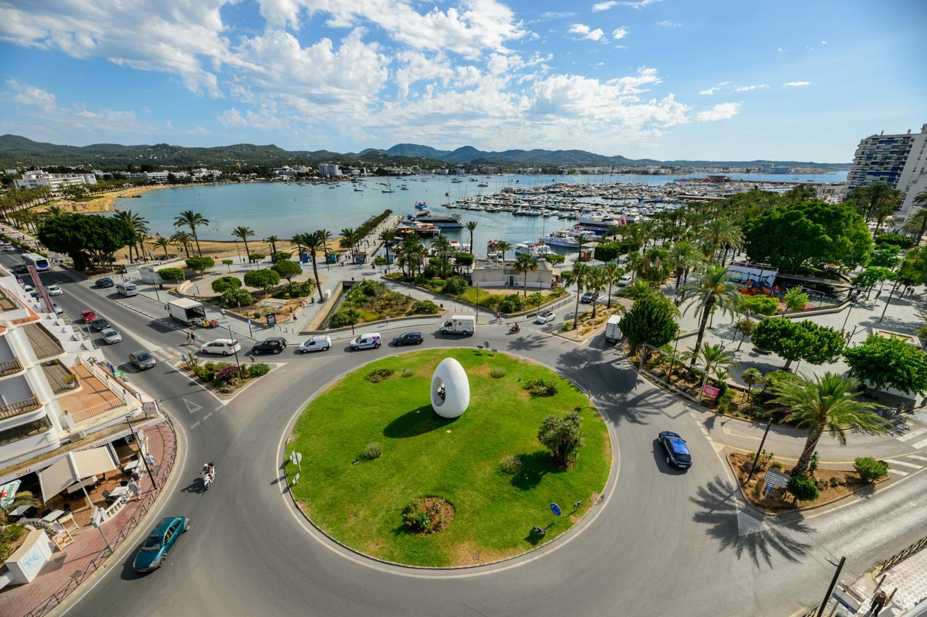 Experience stunning waterfront views from your room!