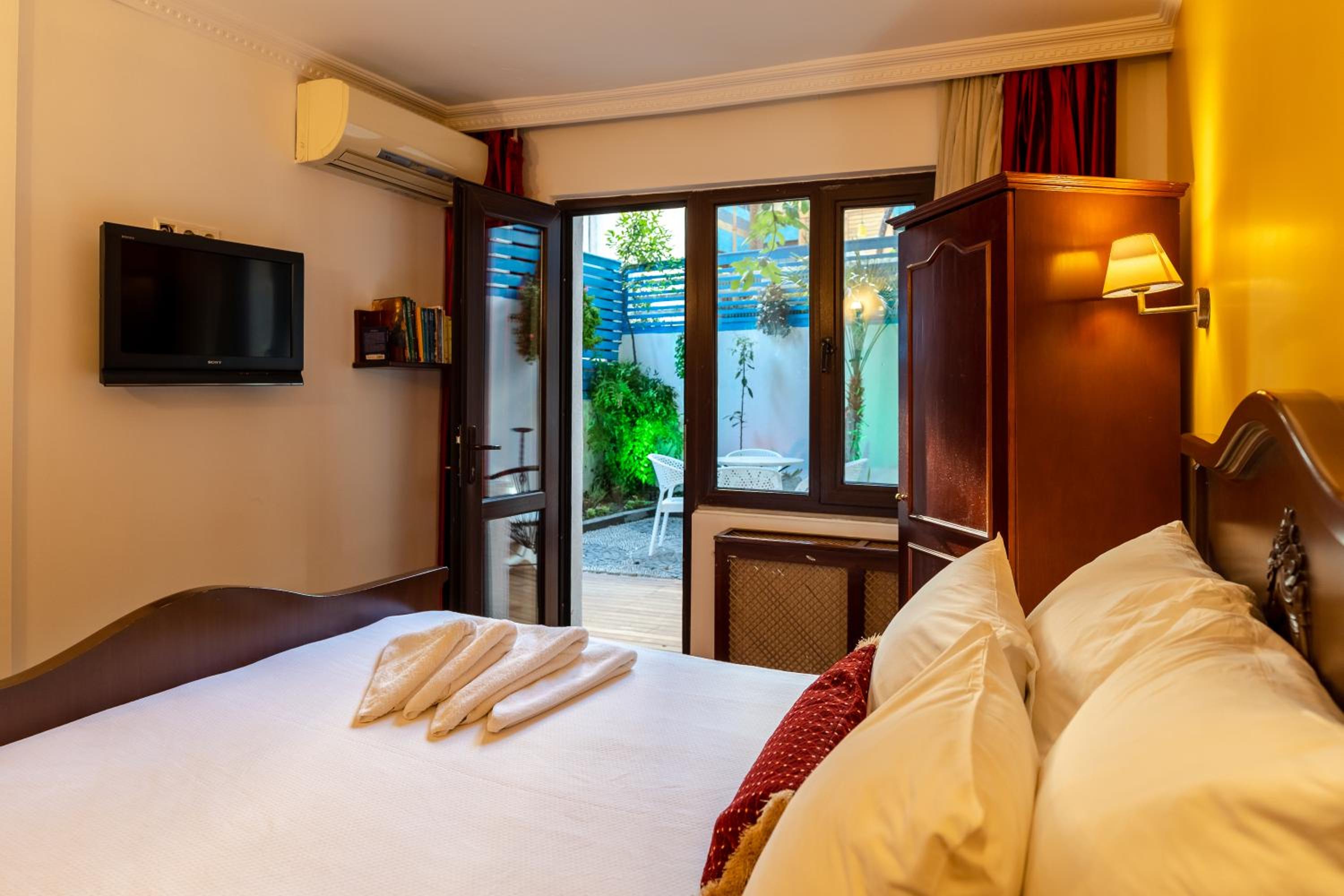 Suite with Garden View photo 3