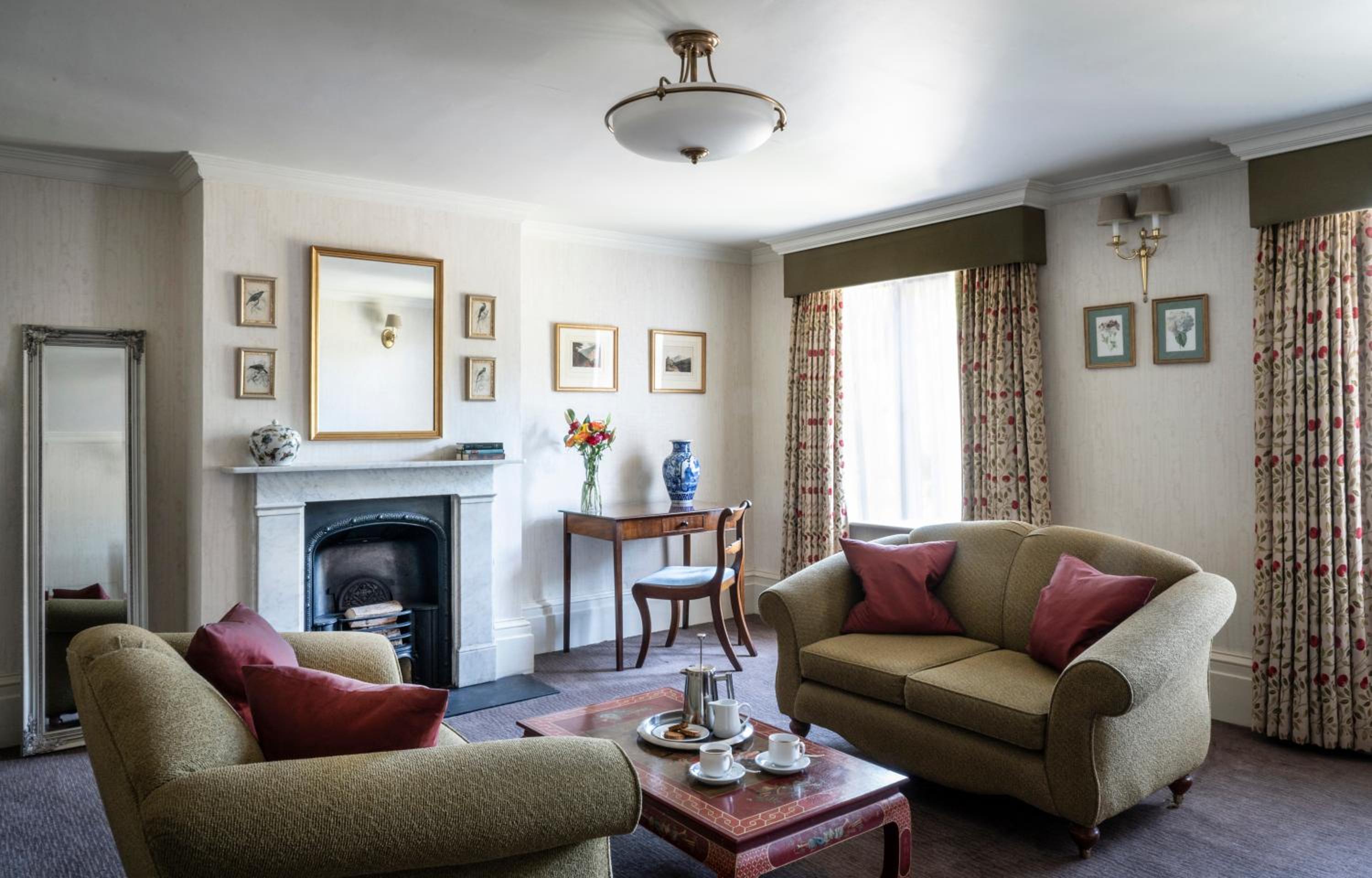 Suite - Photo 2