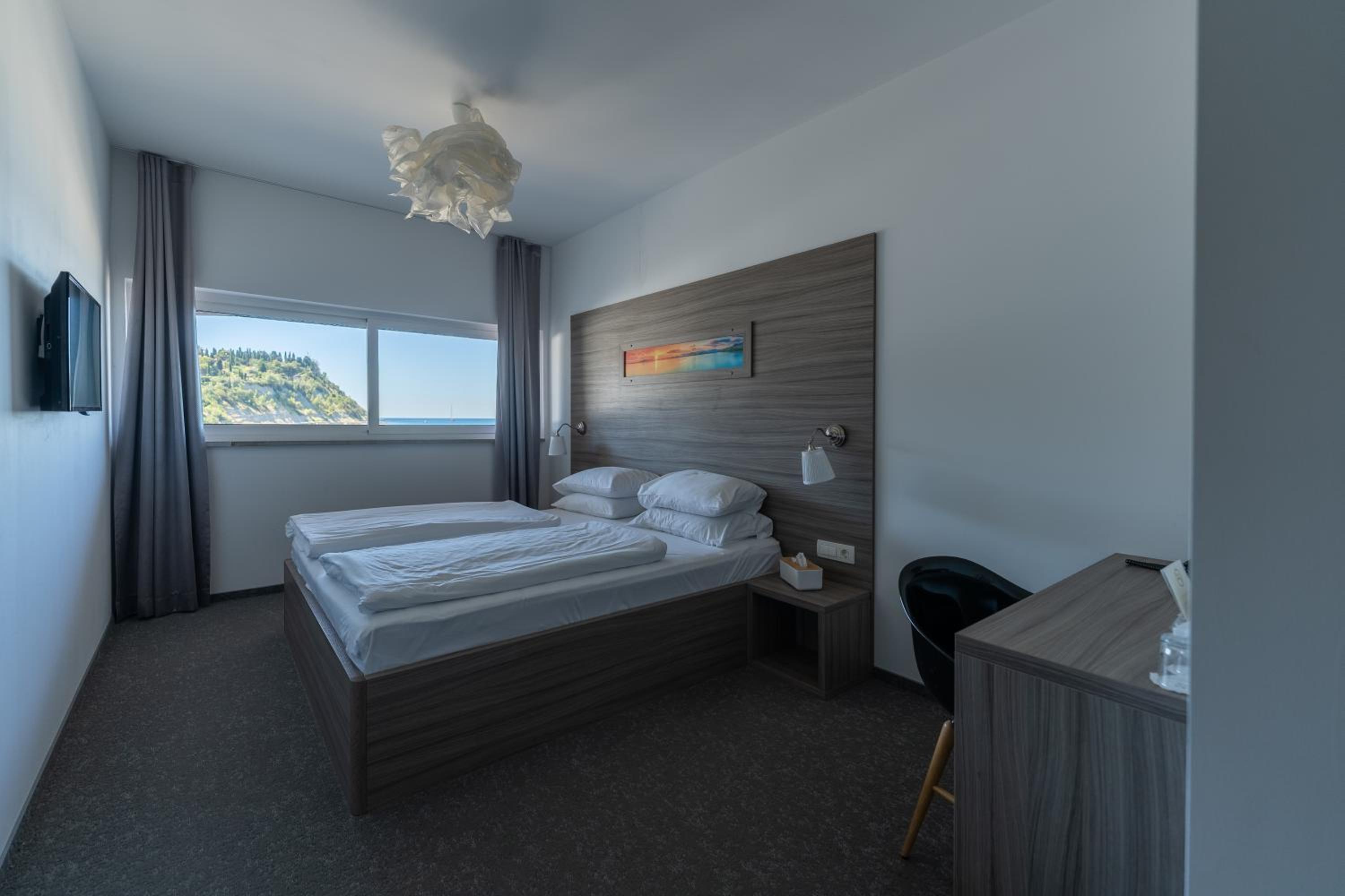 Superior Double Room - Photo 8