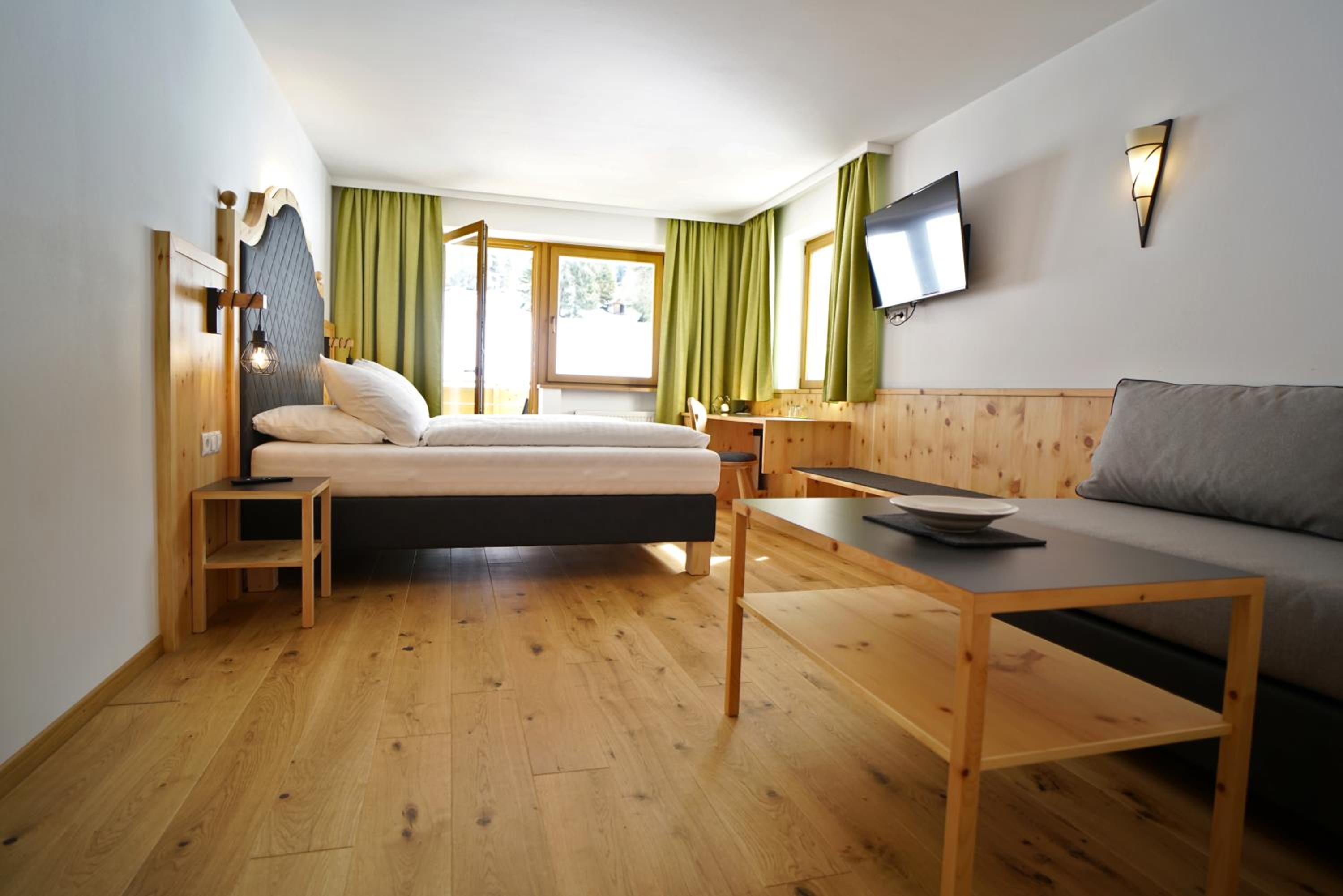 Superior Junior Suite