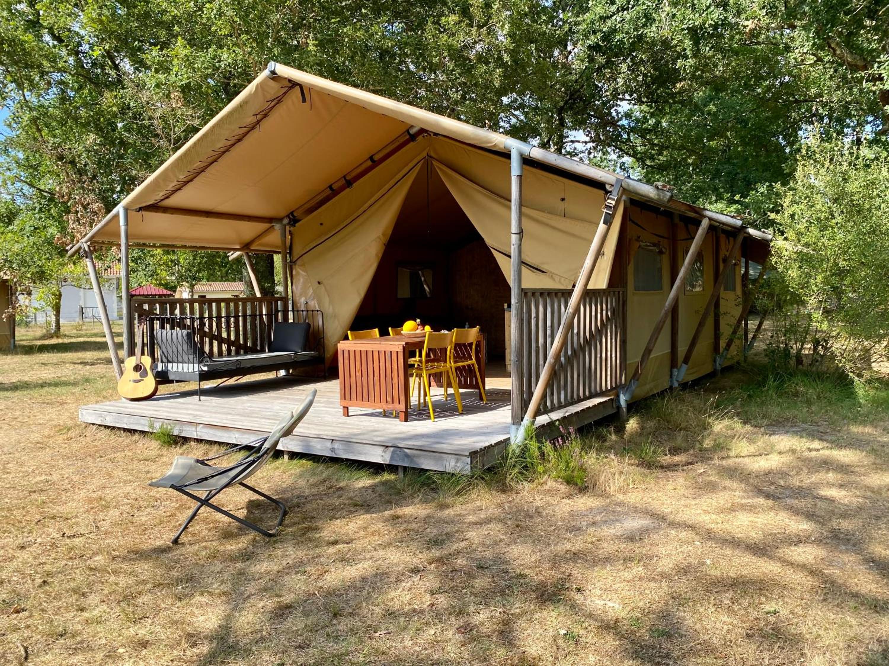 Tent - Photo 2