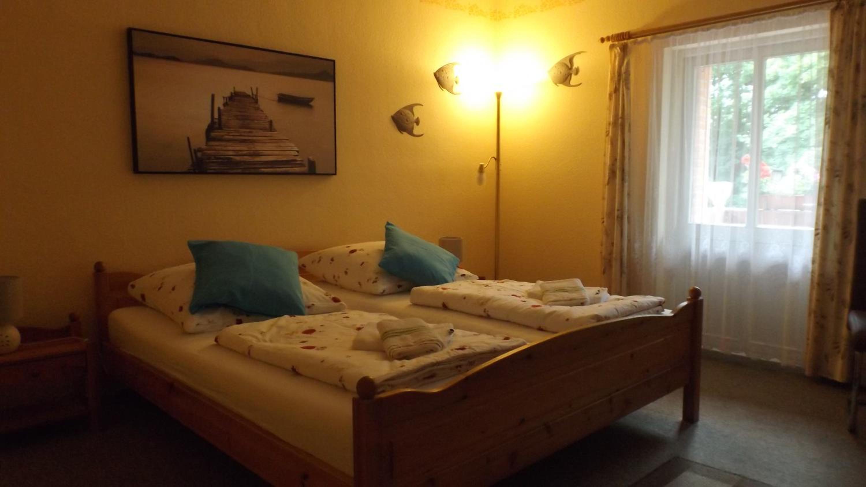 Deluxe Double Room with Balcony - Photo 10